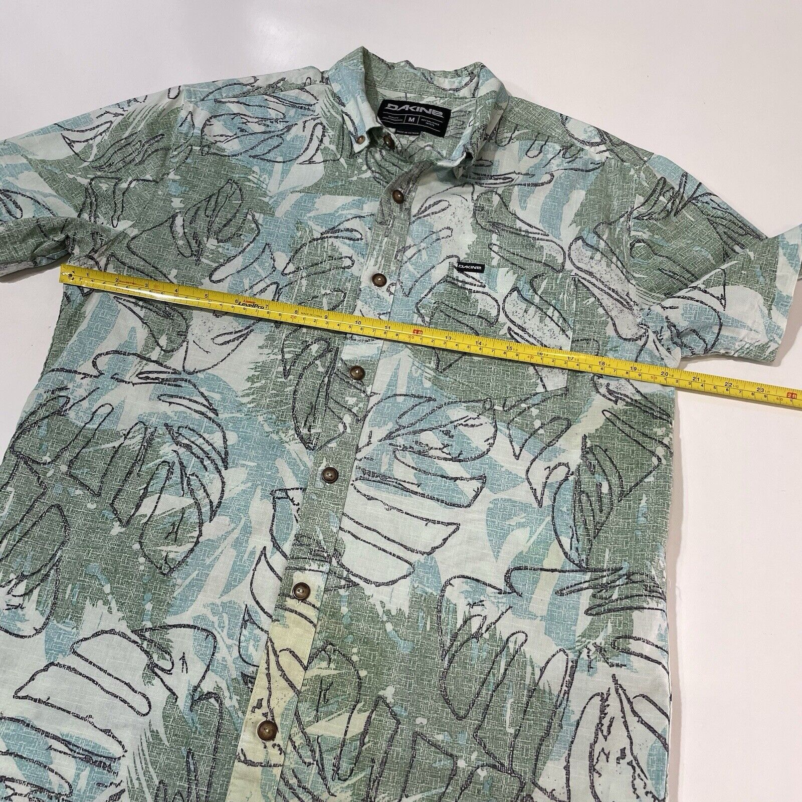 Dakine Dakine Men’s Short Sleeve Button Camp Shirt Green Floral M Size US M / EU 48-50 / 2 - 5 Thumbnail