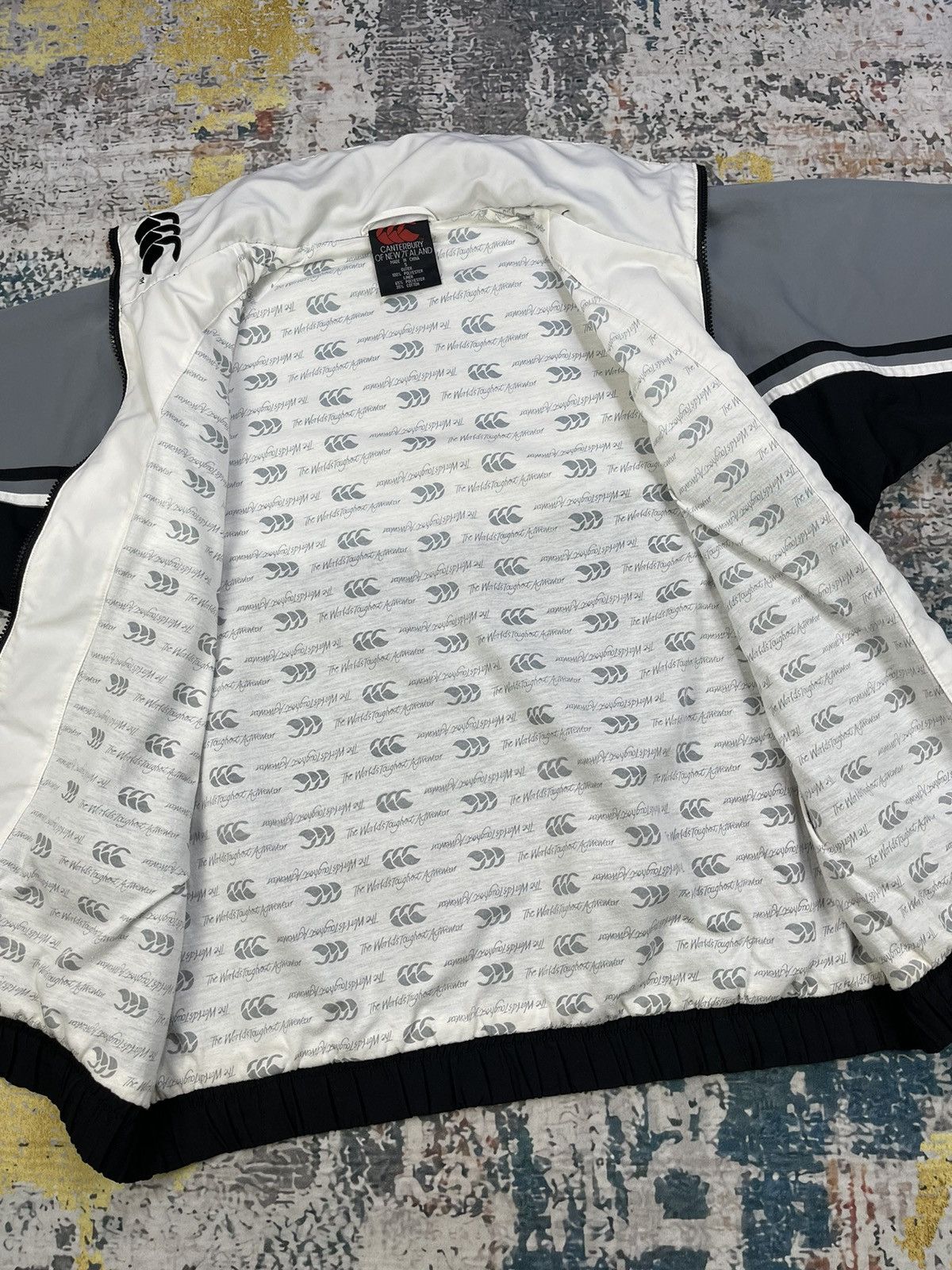 Canterbury of New Zealand Vintage Canterbury Full Print Lining Sportswear Jackets Size US S / EU 44-46 / 1 - 9 Thumbnail