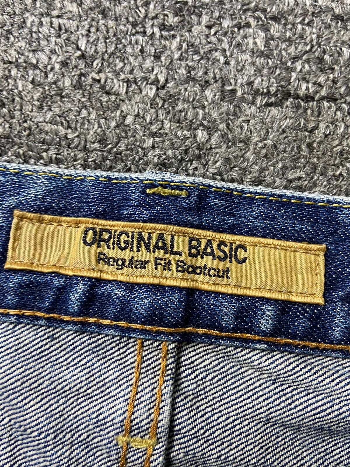 Japanese Brand × Vintage Original Basic Brand Regular Fit Bootcut Jeans (131) Size US 33 - 3 Thumbnail