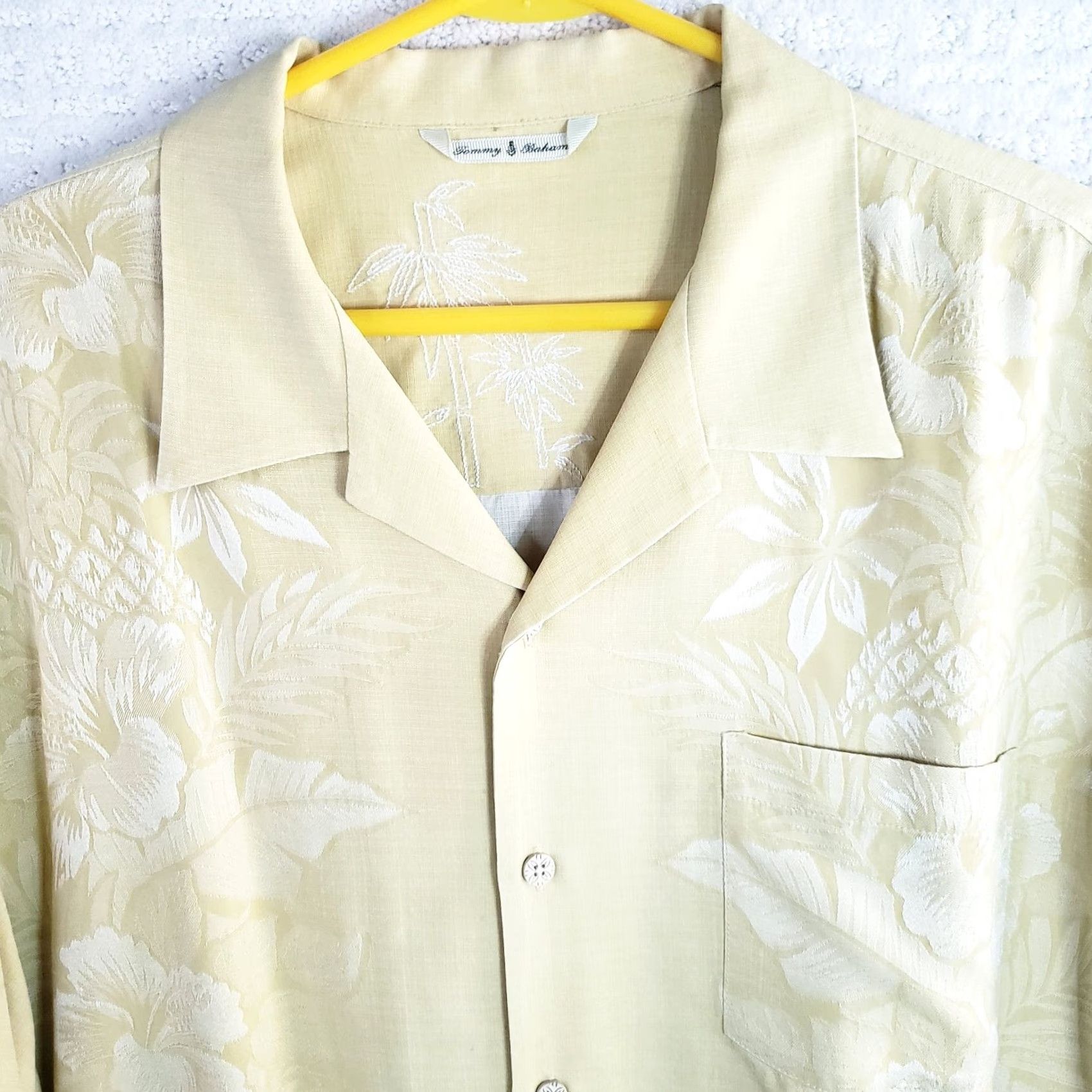Tommy Bahama Tommy Bahama 100% Silk Men Shirt Yellow Floral Hawaiian Button Front Short Sleeve L Textured Pocketed Zip? Size US L / EU 52-54 / 3 - 3 Thumbnail