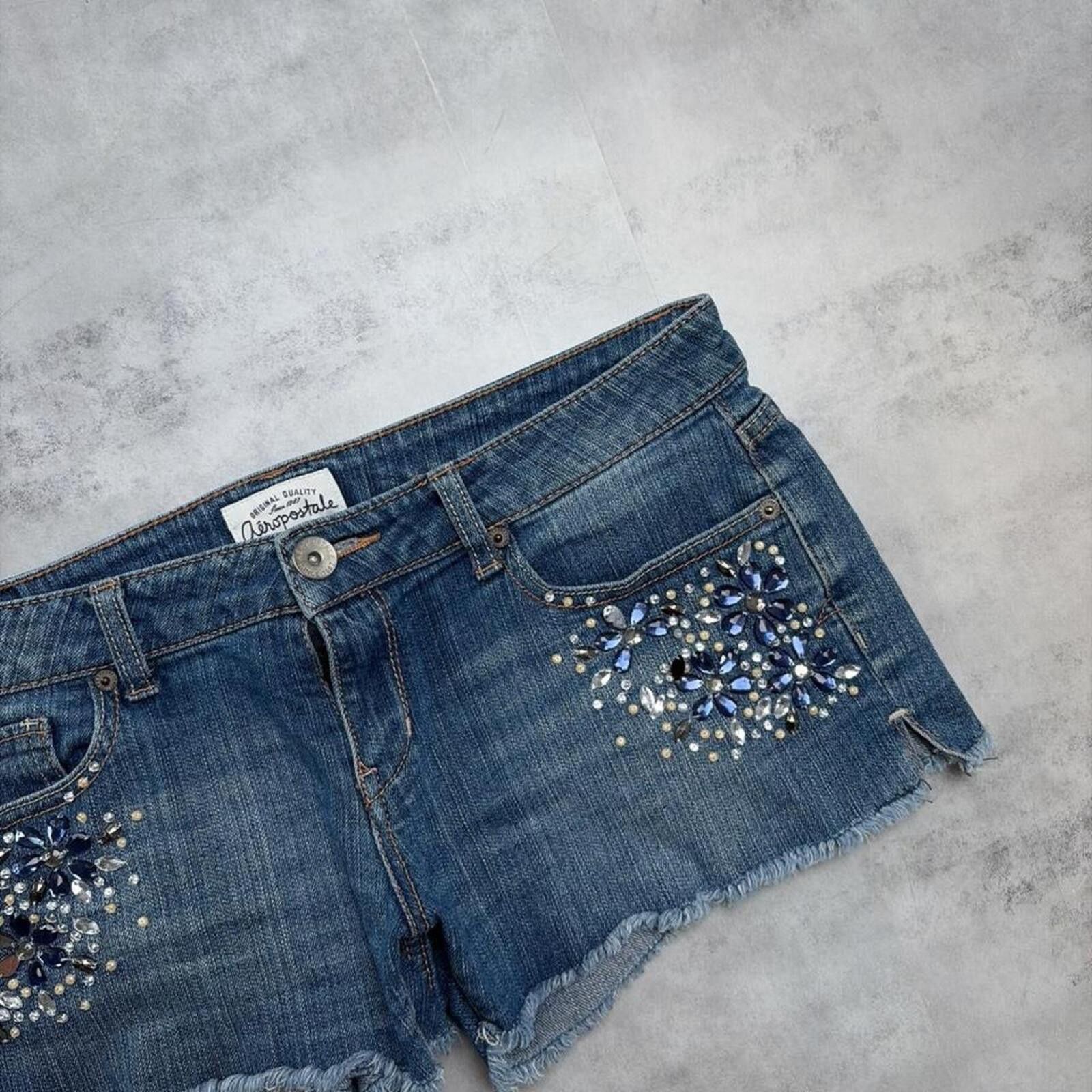 Aeropostale Y2K Blue Aeropostale Grunge Embellished Mini Denim Shorts Size 30" / US 8 / IT 44 - 2 Thumbnail