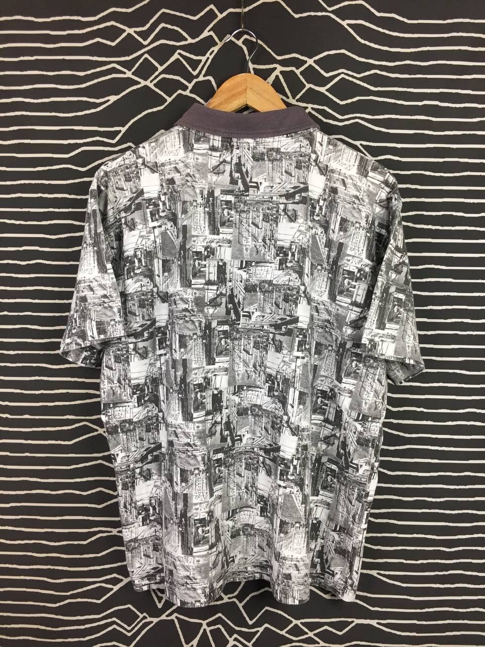 Airwalk Vtg 00s Airwalk Cityscape All Over Print Skate Polo Shirt Size US XL / EU 56 / 4 - 6 Thumbnail