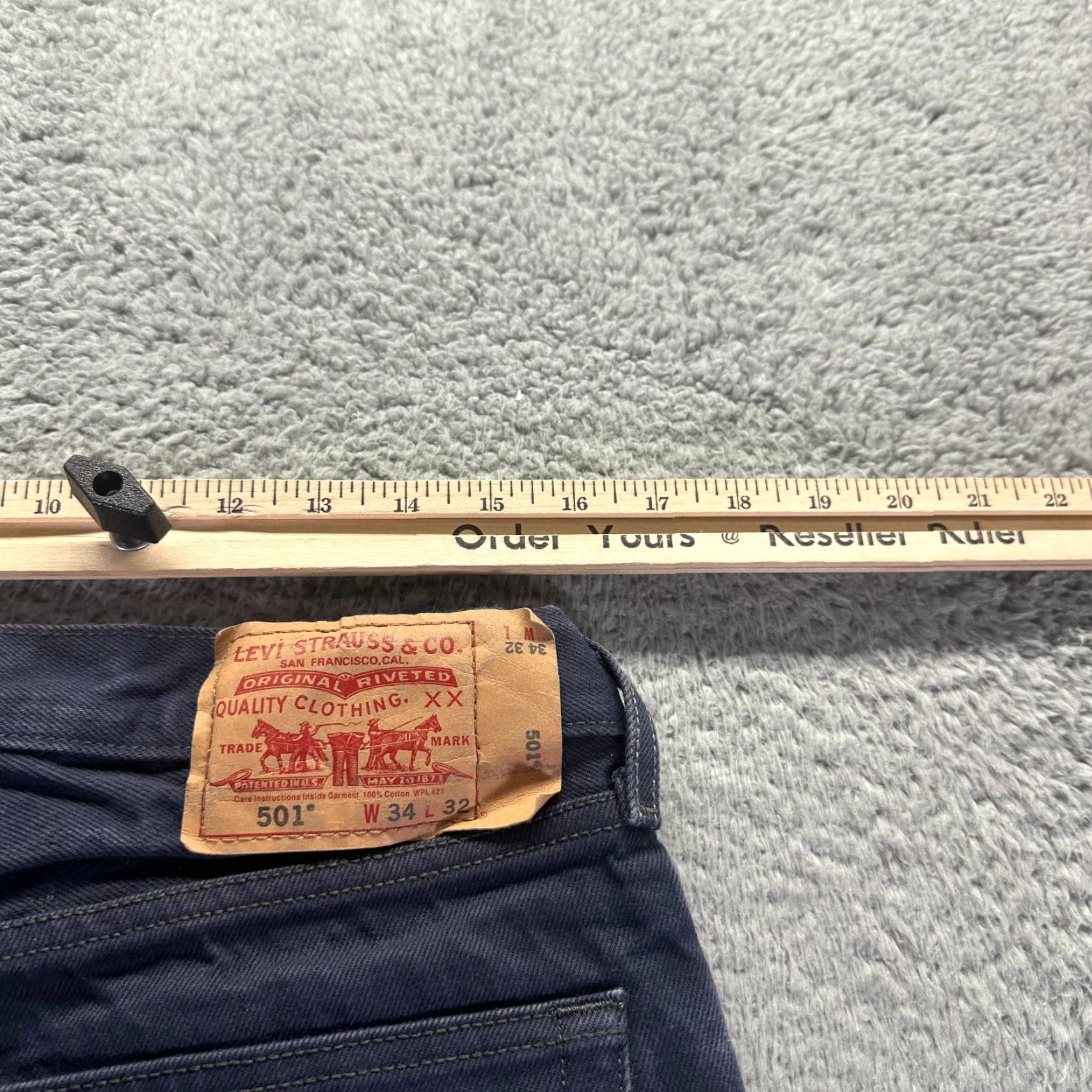 VINTAGE Levi's 501 Jeans Men 34x32 Blue Cotton Denim Straight Button-Fly Jeans Mens 501 City Classic Outdoor 501 Series Denim Blue Mens