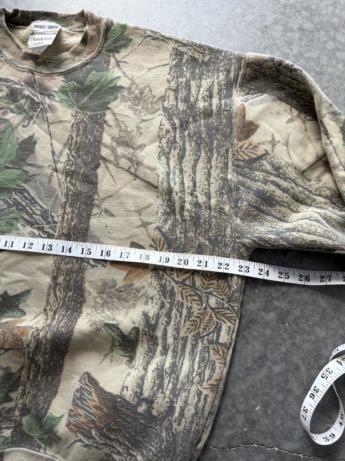Vintage Vintage 90s Jerzees Realtree Camo Sweatshirt Boxy Fit Size US L / EU 52-54 / 3 - 7 Thumbnail