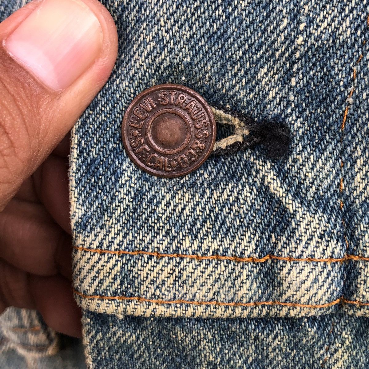 Levi's Vintage Clothing Vintage 80s Levis THRASHED Trucker Jacket Made In USA 🇺🇸 Size US M / EU 48-50 / 2 - 8 Thumbnail