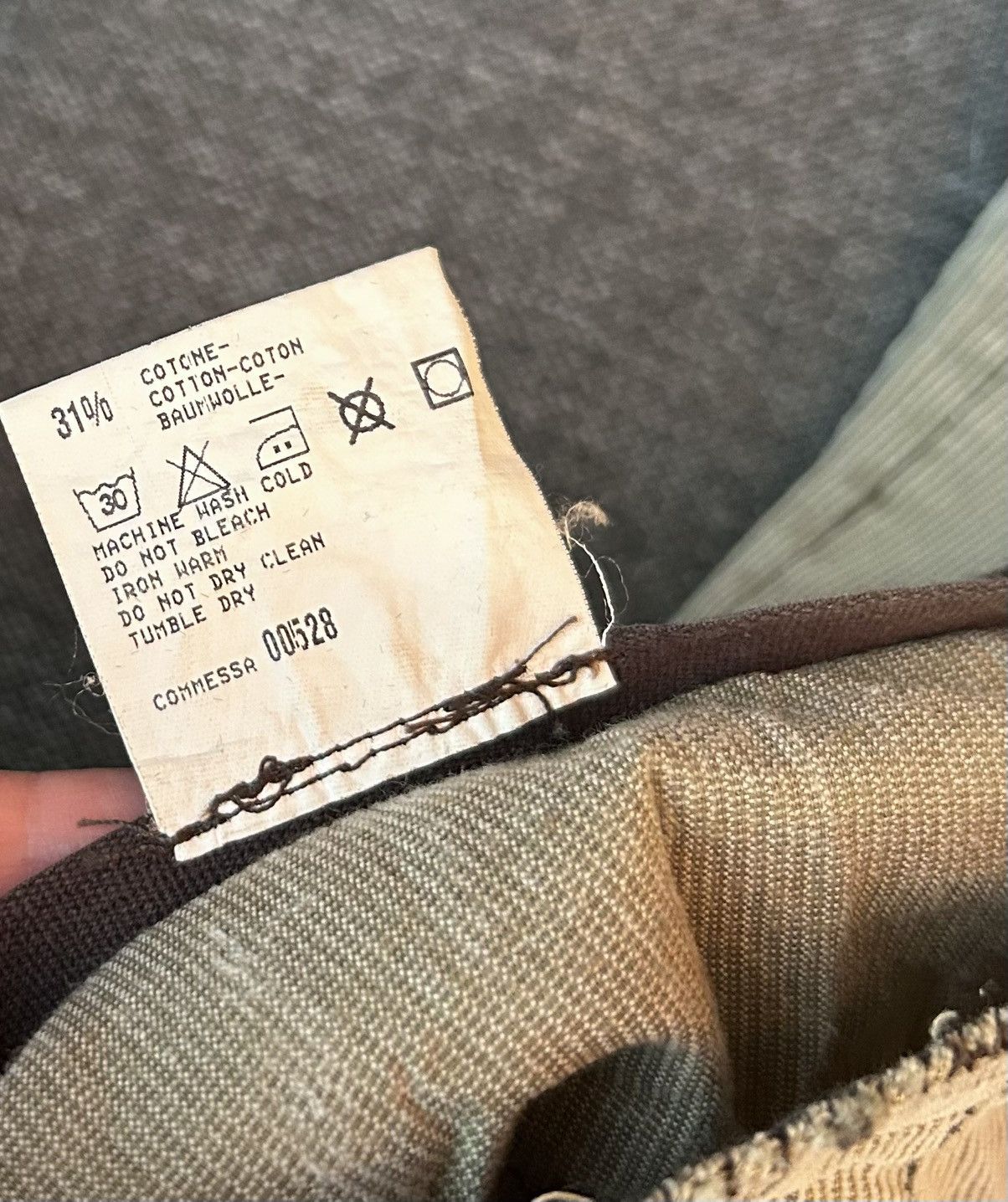 Marithe + Francois Girbaud M+F Girbaud Cargo Utility Pinwale Corduroy Khaki Skirt Size 32" / US 10 / IT 46 - 11 Thumbnail