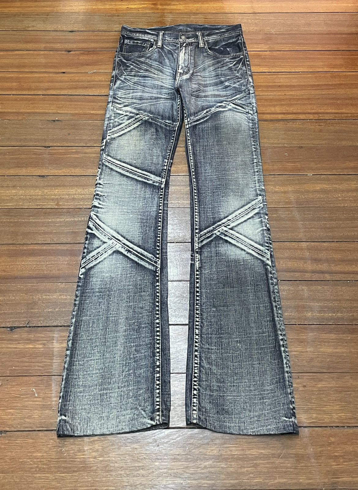 Le Grande Bleu (L.G.B.) Rare Design Vintage Brand Edge Rupert Flared Jeans 1990s Size US 31 - 1 Thumbnail