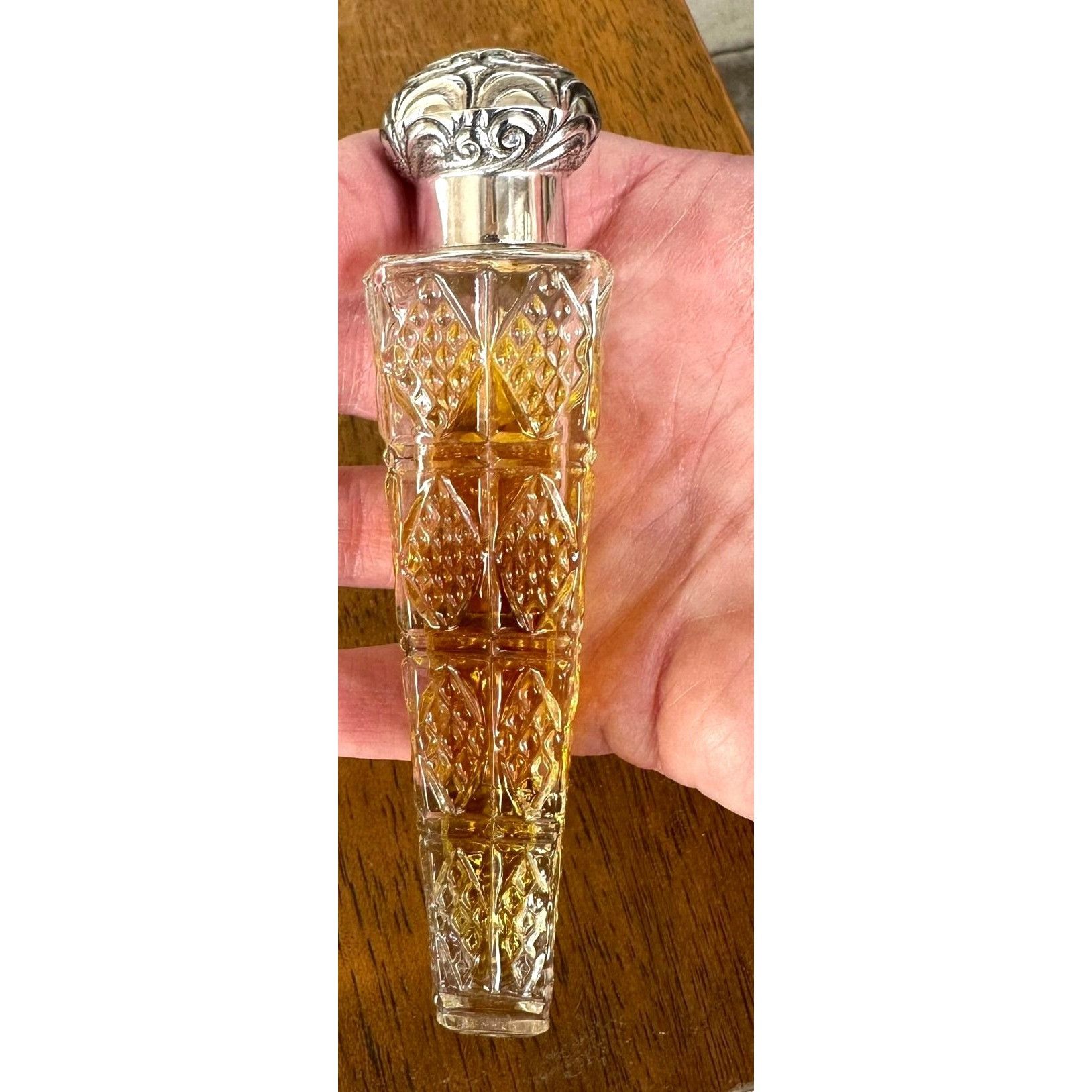 Vintage Vintage 1979 Avon Trailing Arbutus Cologne Flacon 0.75oz 3/4 Size ONE SIZE - 1 Thumbnail