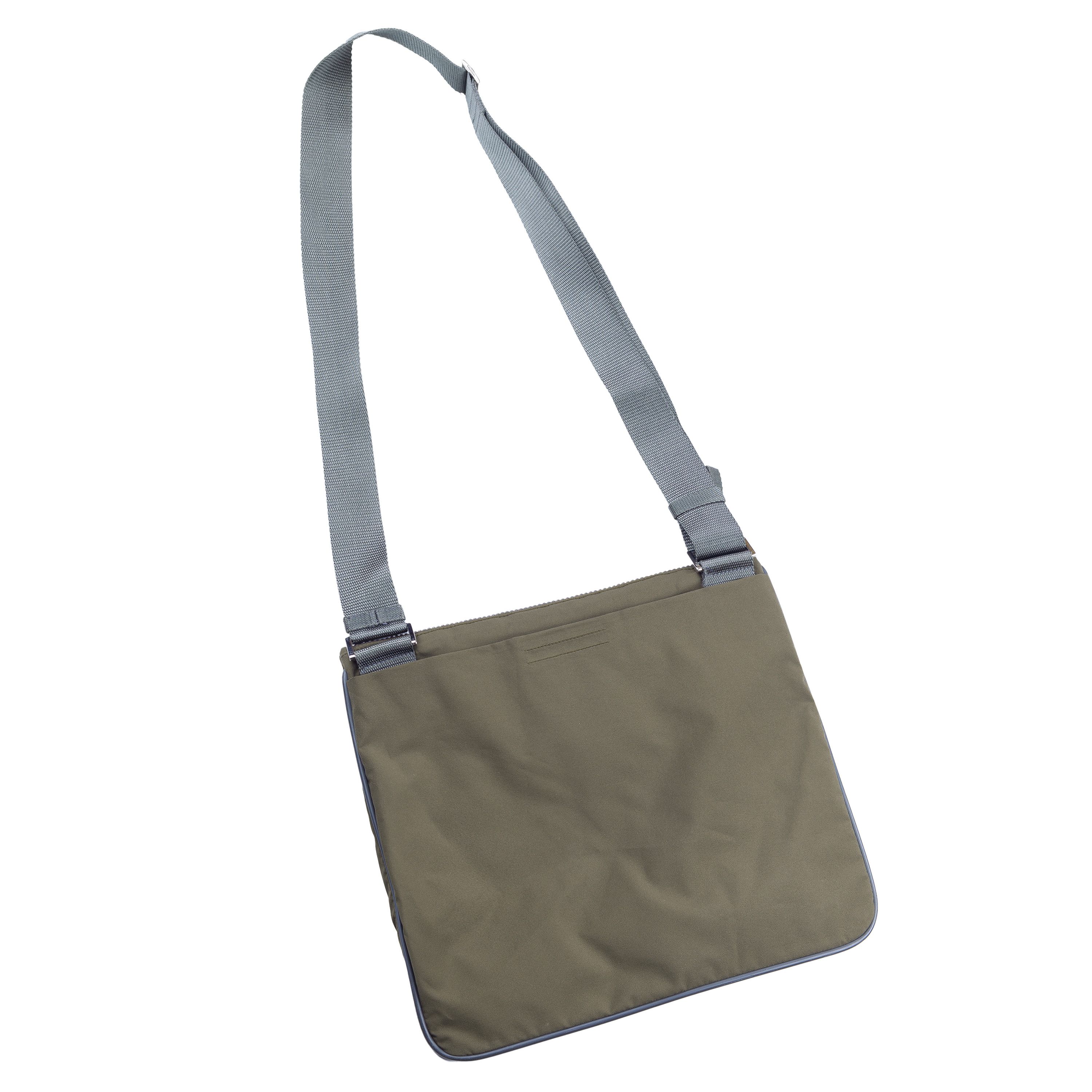 Prada Prada Sport Green Vintage Crossbody Bag Size ONE SIZE - 2 Thumbnail