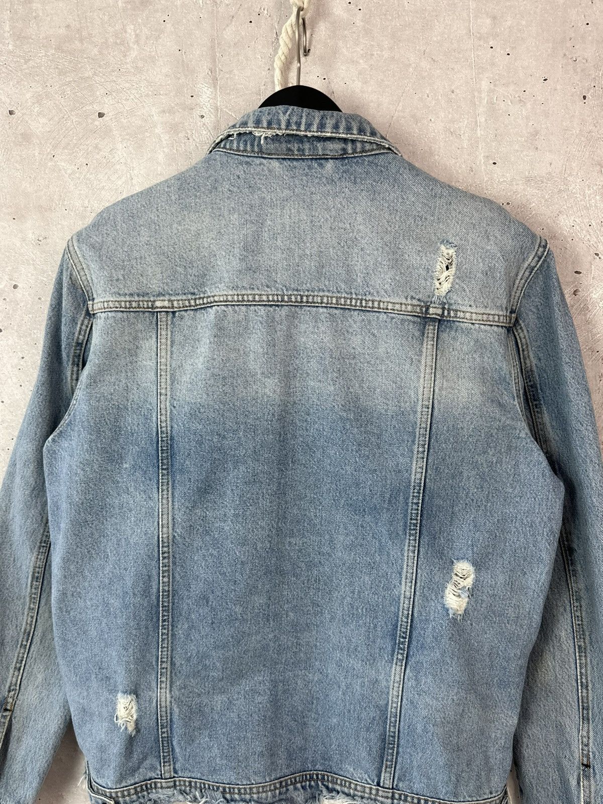 Won Hundred Won Hundred Distressed Washed Blue Men’s Denim Jacket Size US L / EU 52-54 / 3 - 10 Thumbnail
