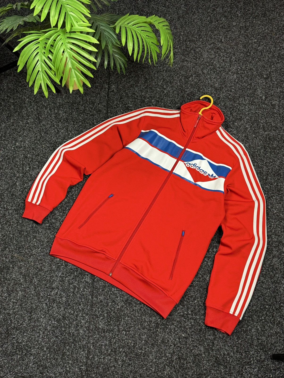 Adidas × Vintage Vintage Adidas Original Size L Y2K Size US L / EU 52-54 / 3 - 1 Thumbnail
