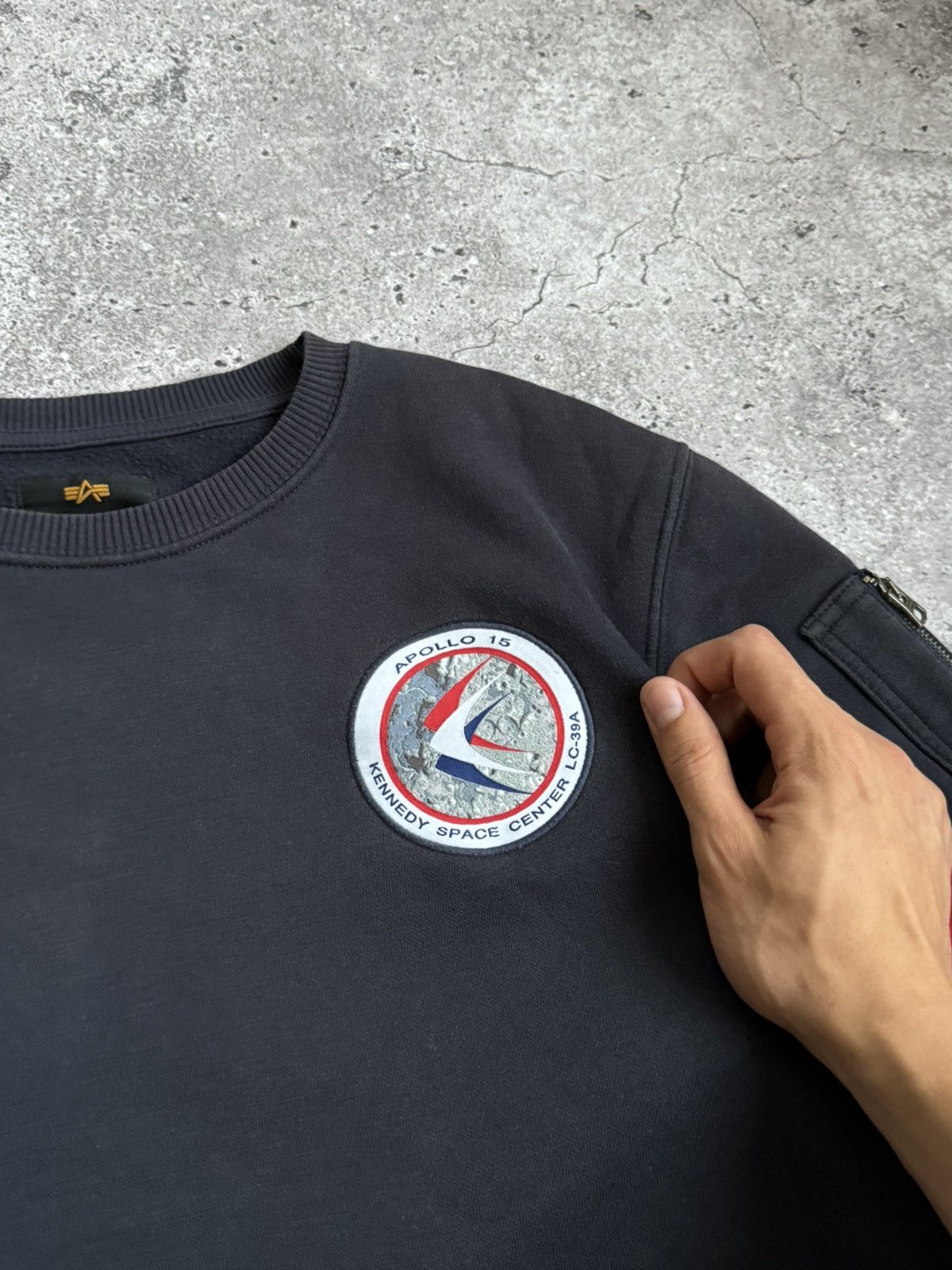 Alpha Industries × Vintage Vintage Alpha Industries x NASA big logo sweatshirt Size US S / EU 44-46 / 1 - 11 Thumbnail