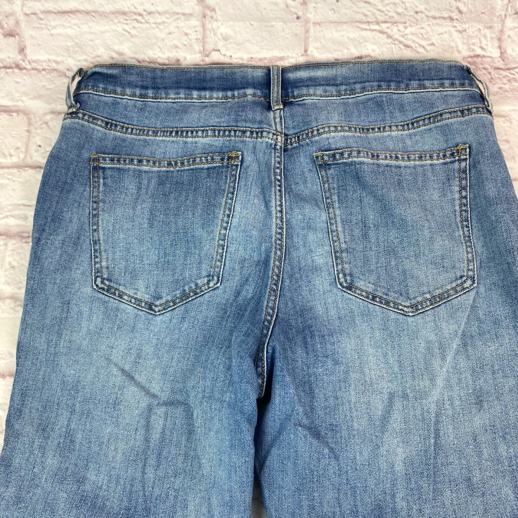 Old Navy Old Navy Perfect Straight Jeans Womens 12 Mid-Rise Medium Wash Blue Stretch Denim Size 34" / US 12 / IT 48 - 4 Thumbnail