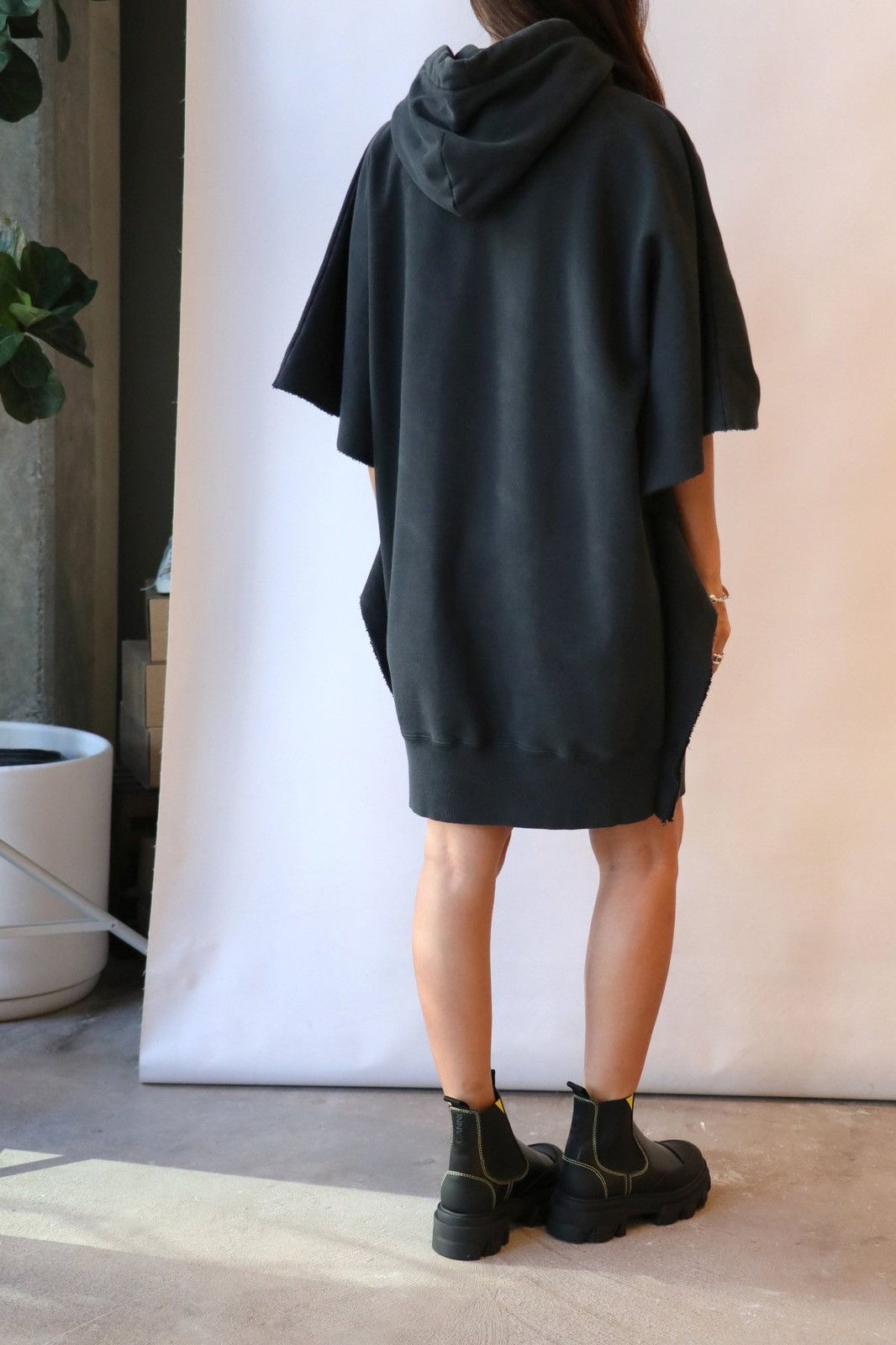 Maison Margiela MM6 Maison Martin Margiela Oversized Hoodie Dress Big Logo Size XS / US 0-2 / IT 36-38 - 3 Thumbnail