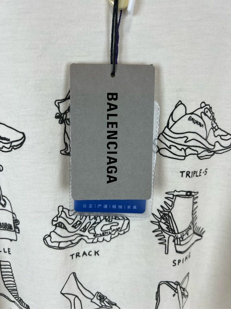 Balenciaga Balenciaga Logo full LOGO short sleeve Size US S / EU 44-46 / 1 - 3 Thumbnail