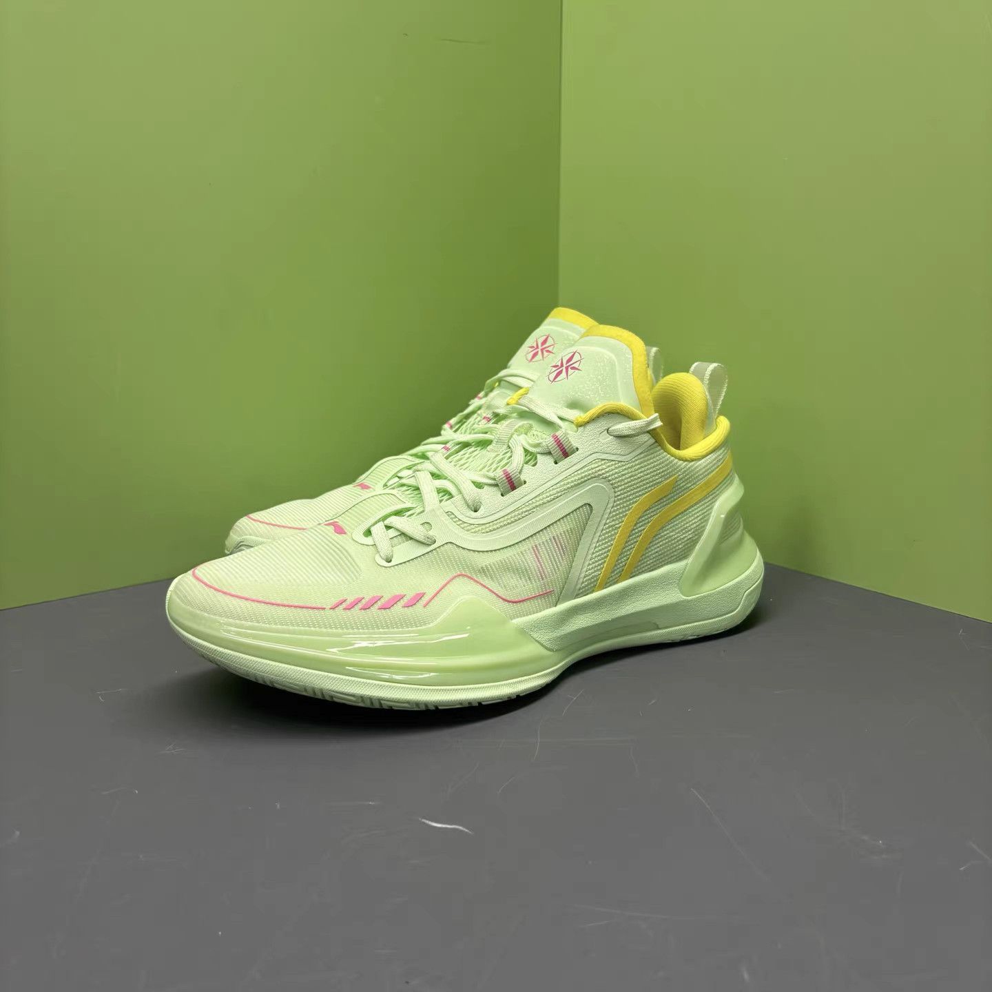Li-Ning Li-Ning Liren 4 Assassin 1 Yellow Green K15 Size US 10 / EU 43 - 1 Thumbnail
