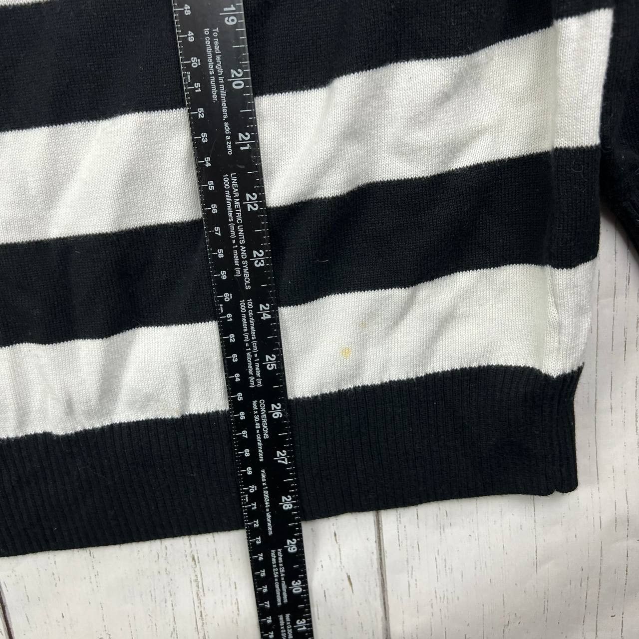 Torrid Skull Logo Striped 3 Torrid Long Sleeve Sweatshirt Women Size ONE SIZE - 6 Thumbnail