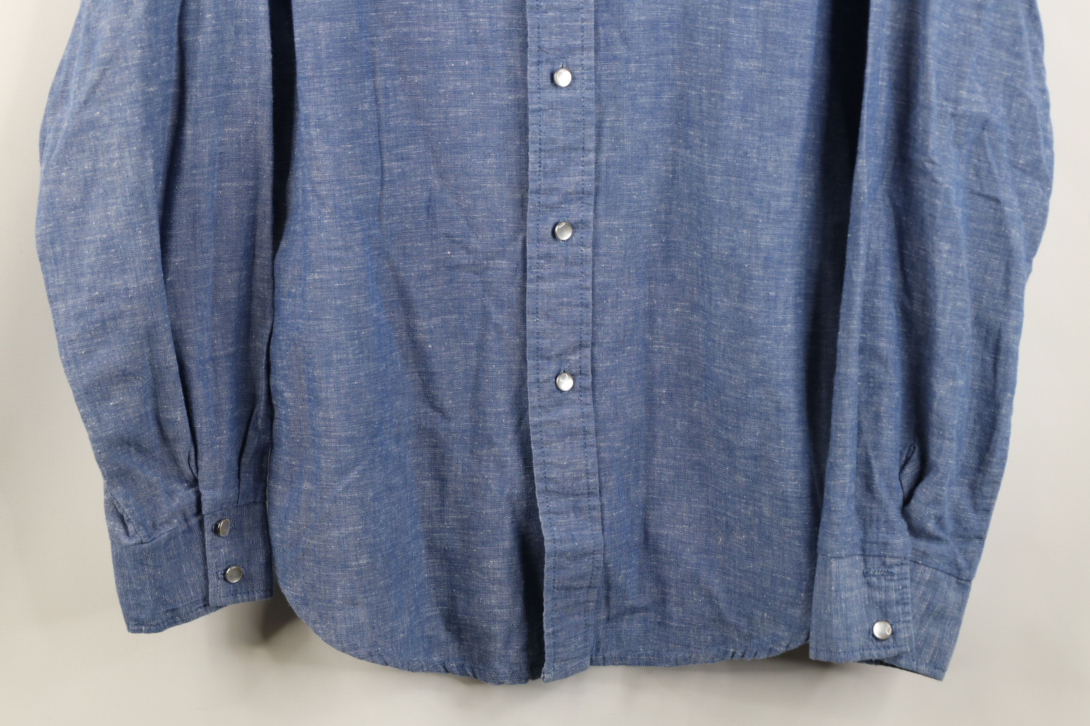 Vintage Vtg 60s 70s Chambray Embroidered Flower Collar Button Shirt Size US S / EU 44-46 / 1 - 3 Thumbnail