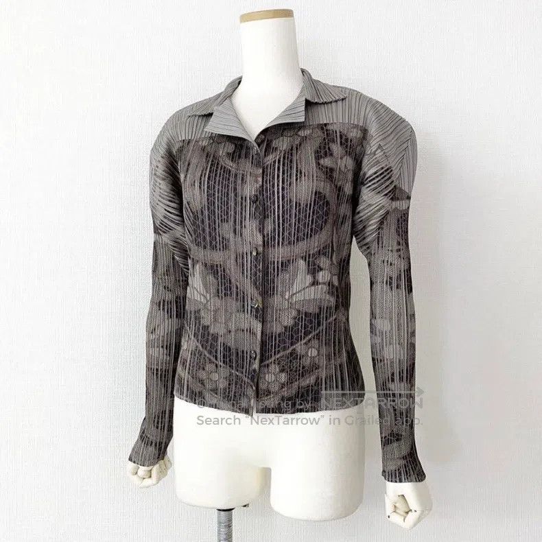Issey Miyake Issey Miyake Haori Floral Pleated Jacket Size L / US 10 / IT 46 - 1 Thumbnail