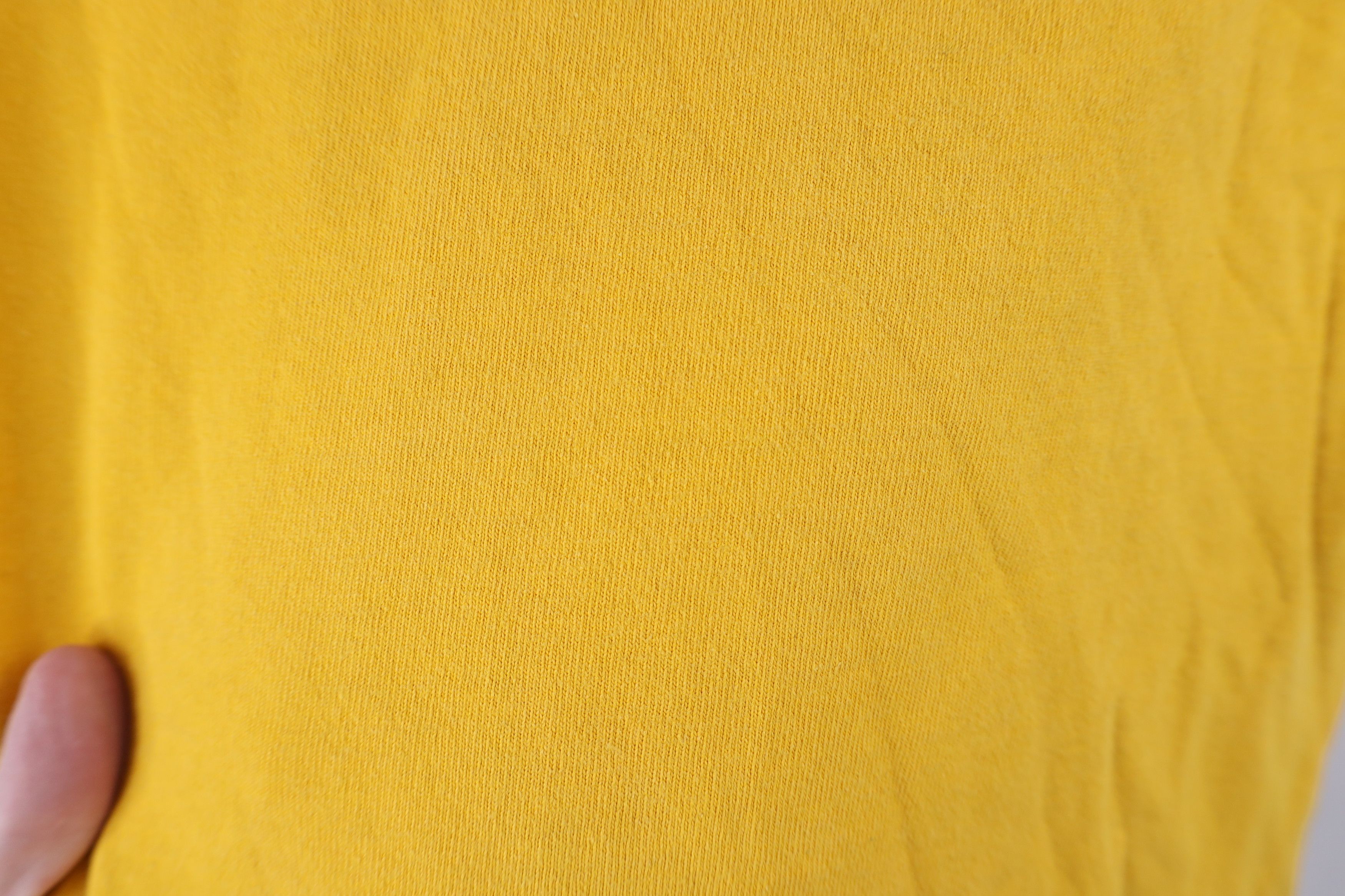 Champion Vintage Y2K Champion Logo Patch Cotton Knit T-Shirt Yellow Size US L / EU 52-54 / 3 - 6 Thumbnail