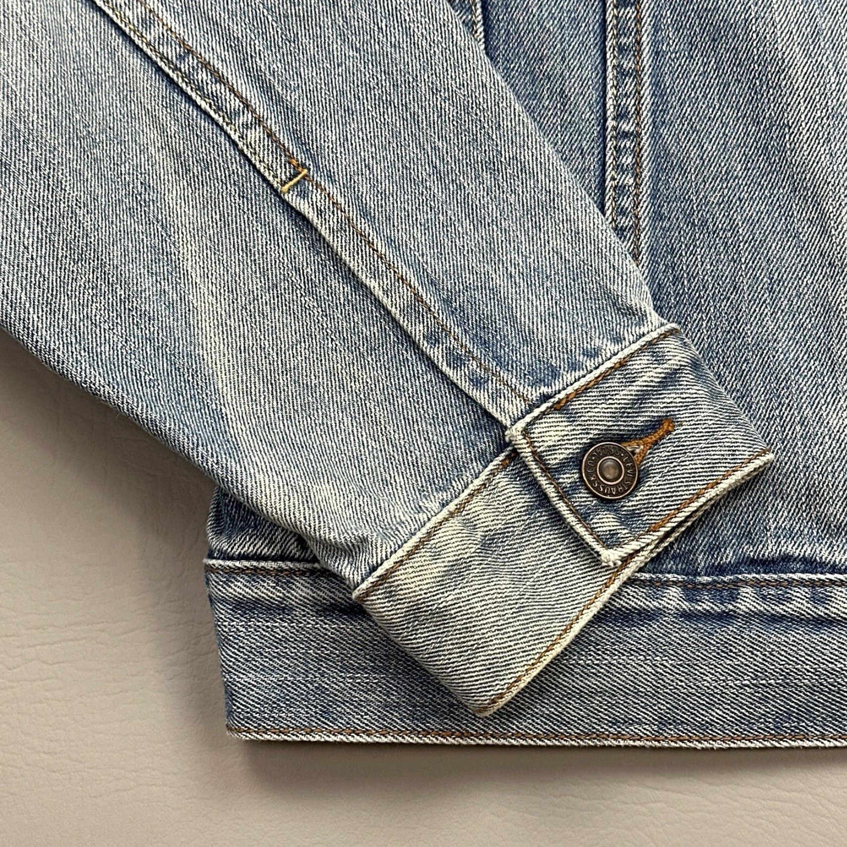 Levi's VINTAGE Levi's Trucker Jacket Denim Blue Butterflies 70507 Mens Medium Classic Style Biker Outdoor */ Size US M / EU 48-50 / 2 - 4 Thumbnail