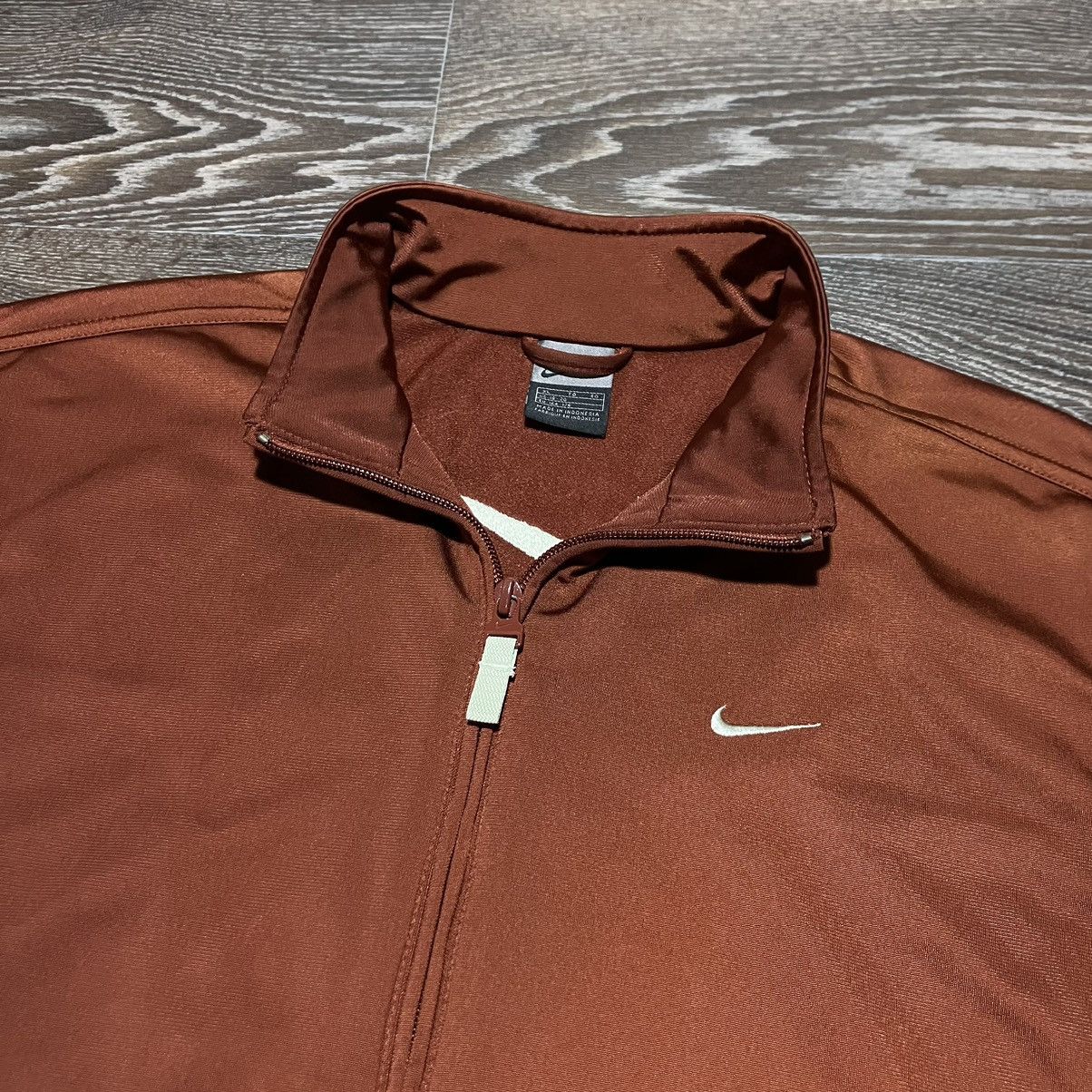 Nike 2000s NIKE Big Swoosh Back Logo Embroidery Track Top Jacket Size US S / EU 44-46 / 1 - 6 Thumbnail
