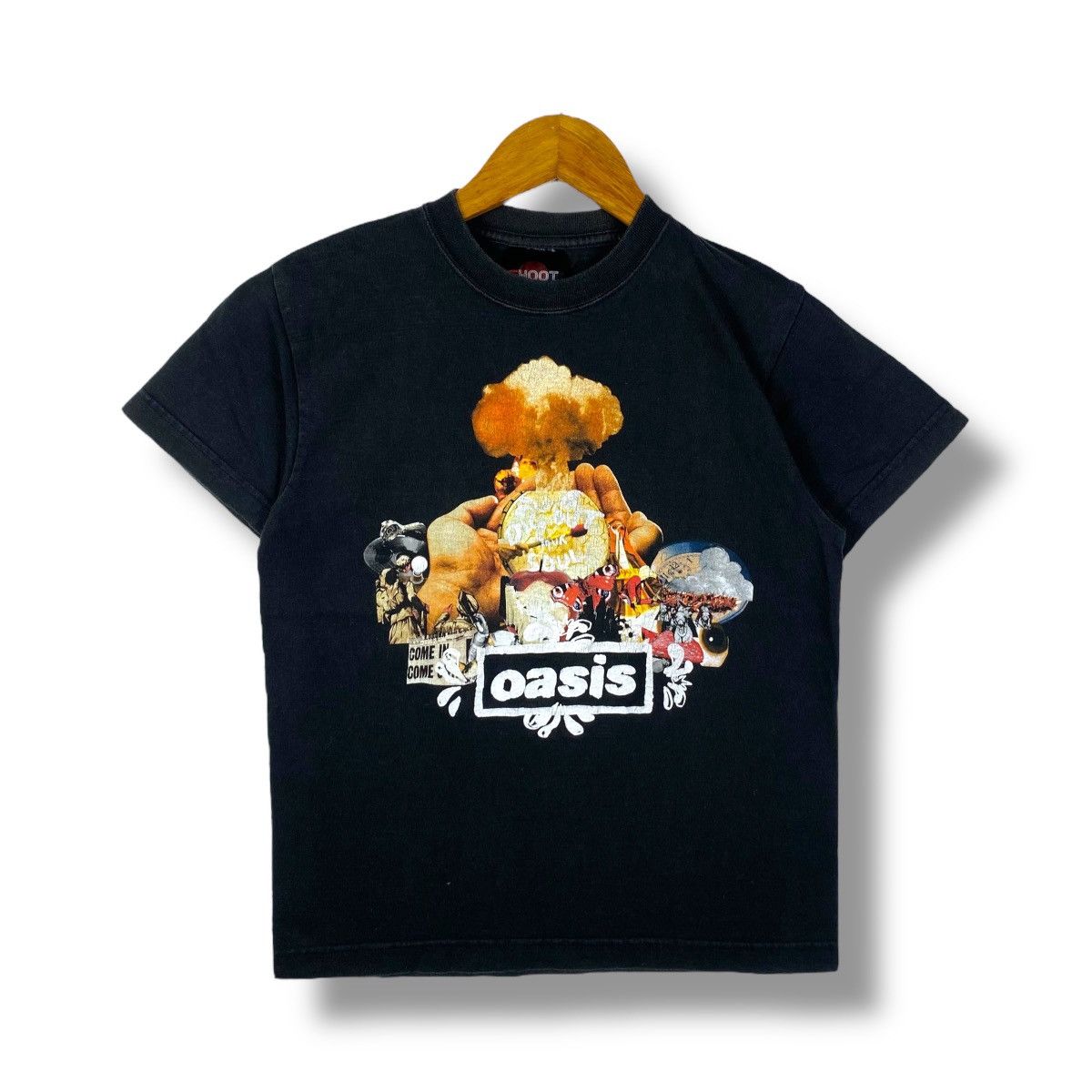 Vintage 00's OASIS Dig Out Your Soul Album Band Tee Shirt