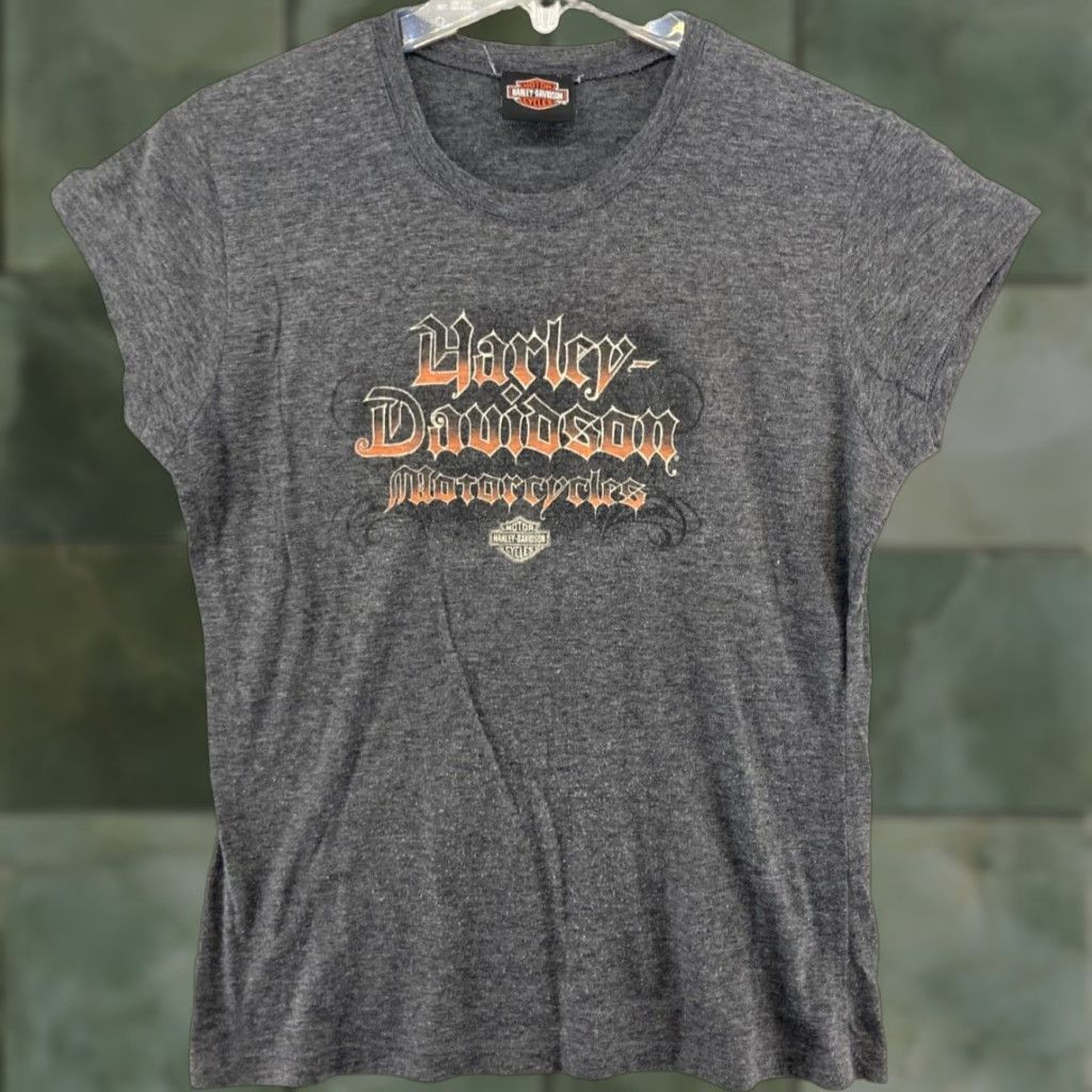 Harley Davidson Harley-Davidson Women's T-Shirt Medium Gray Short Sleeve Tribal Spellout Motorcycle 2006 Size M / US 6-8 / IT 42-44 - 1 Thumbnail