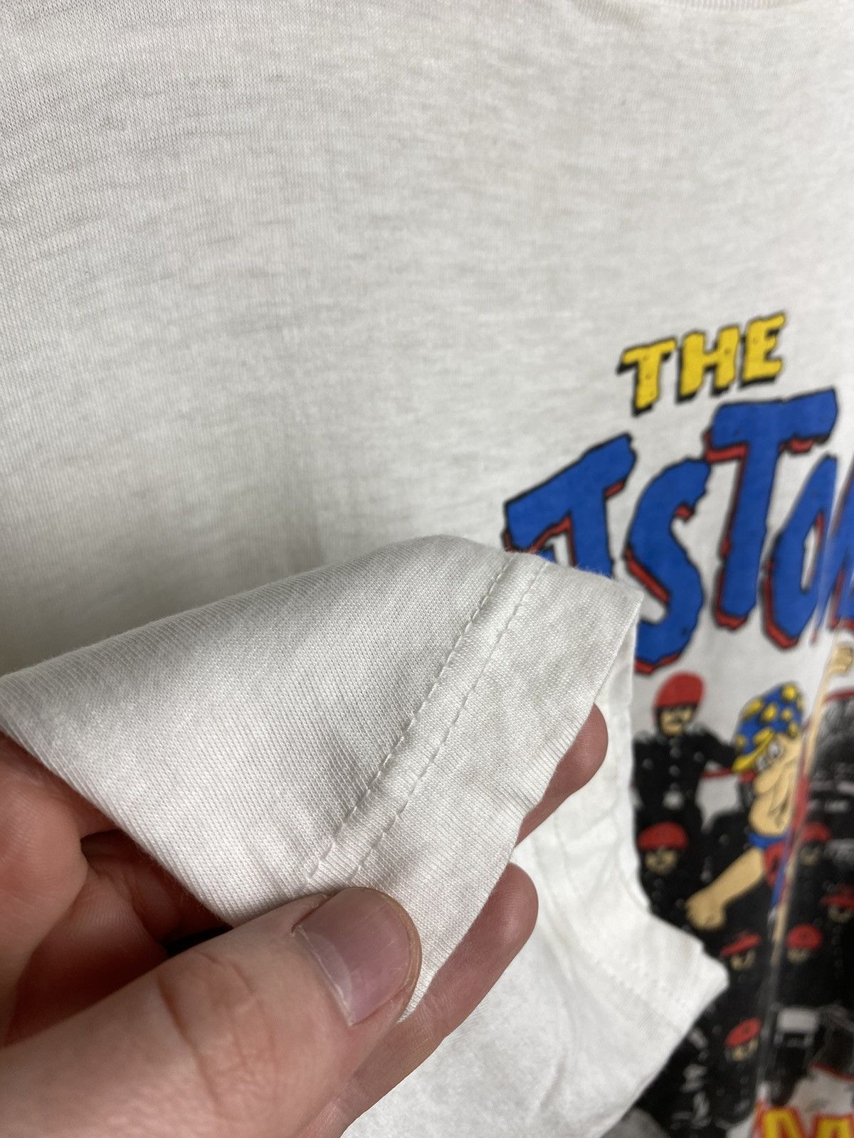 Vintage Vintage 1991 The Flintstones Movie Promo Rare t-shirt Size US XL / EU 56 / 4 - 9 Thumbnail