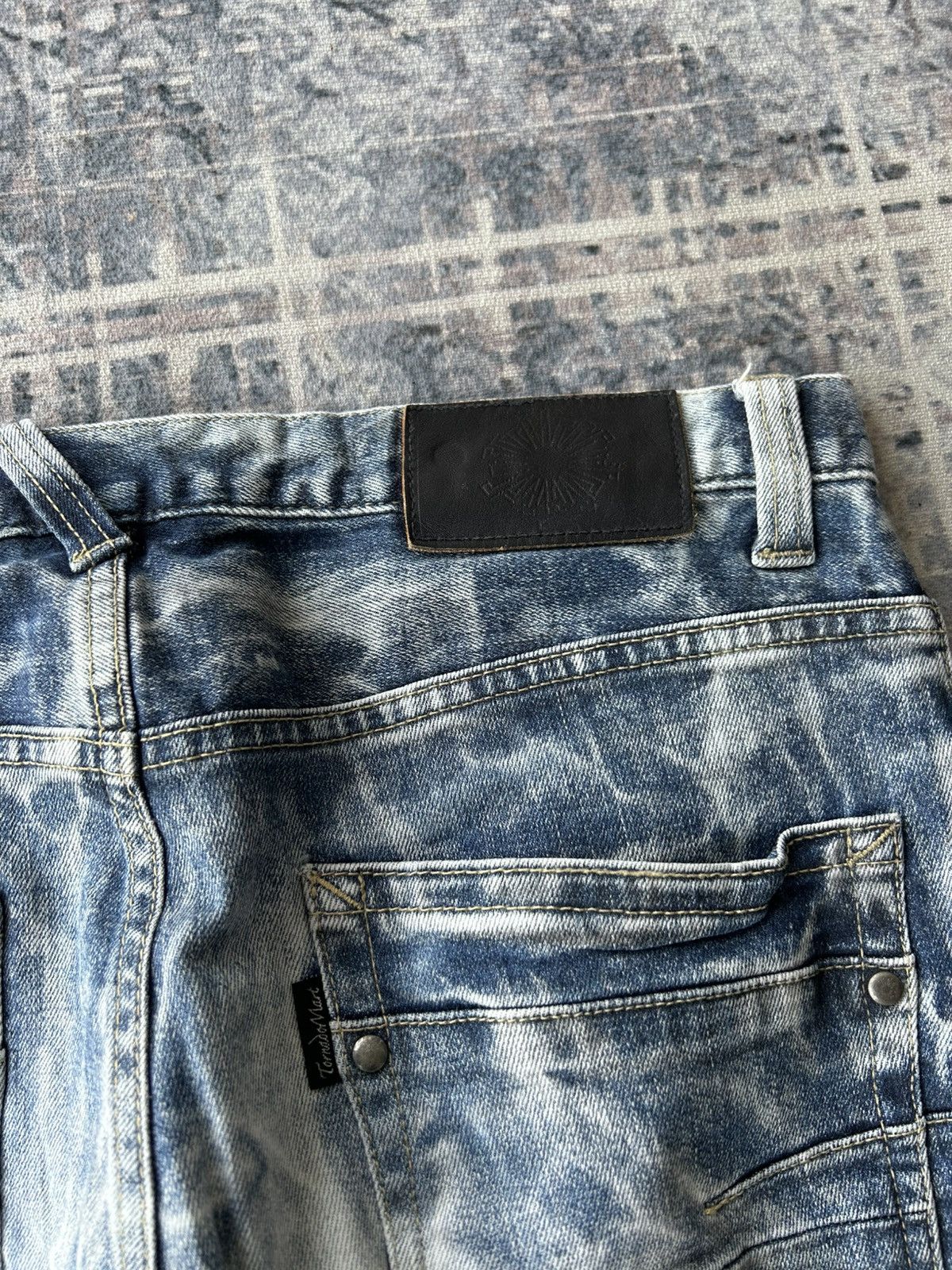 If Six Was Nine Rockstar Tornado Mart Acid Wash Jeans Size US 31 - 11 Thumbnail
