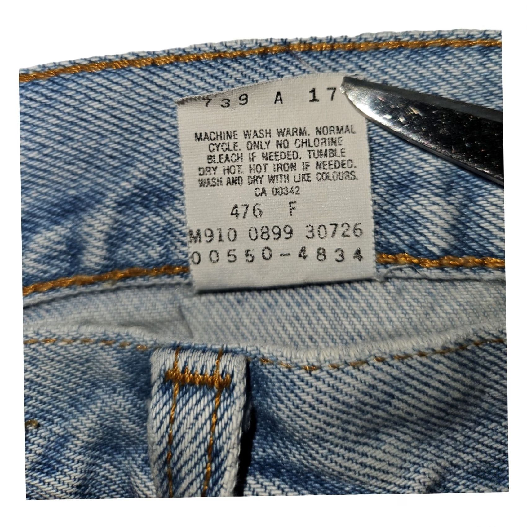 Levi's VINTAGE Levi'S Jeans Mens 34 Blue 34x30 Men Relaxed Fit Straight Y2K Size US 34 / EU 50 - 3 Thumbnail