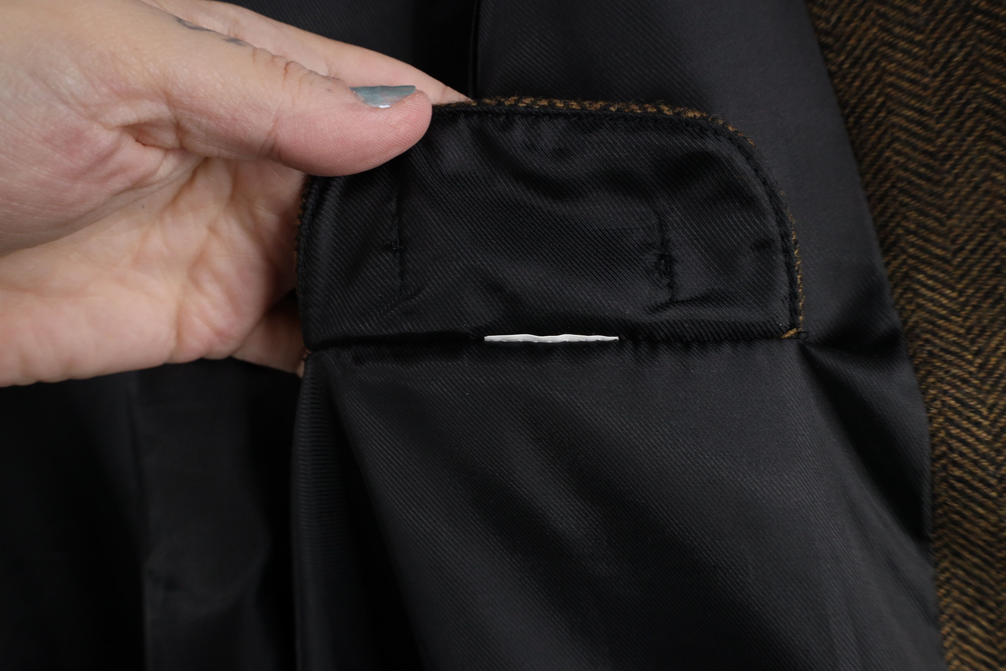 Vintage Vintage 90s Streetwear Herringbone Buckle Back Vest Jacket Size US M / EU 48-50 / 2 - 8 Thumbnail