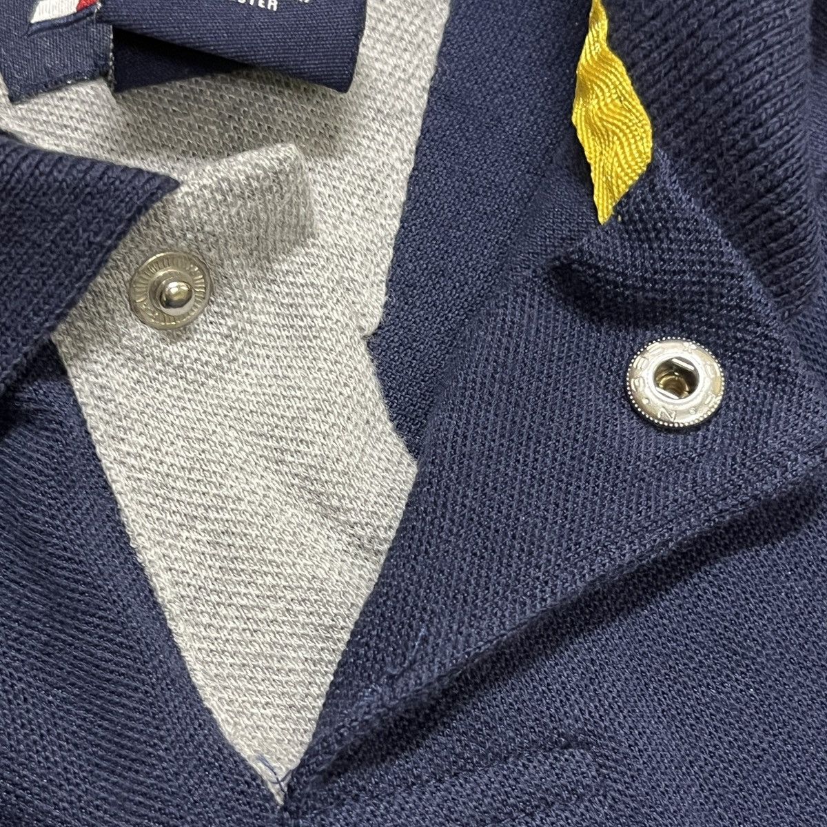 Tommy Hilfiger × Vintage Vintage Tommy Hilfiger Athletics Polo Shirt Size US S / EU 44-46 / 1 - 5 Thumbnail