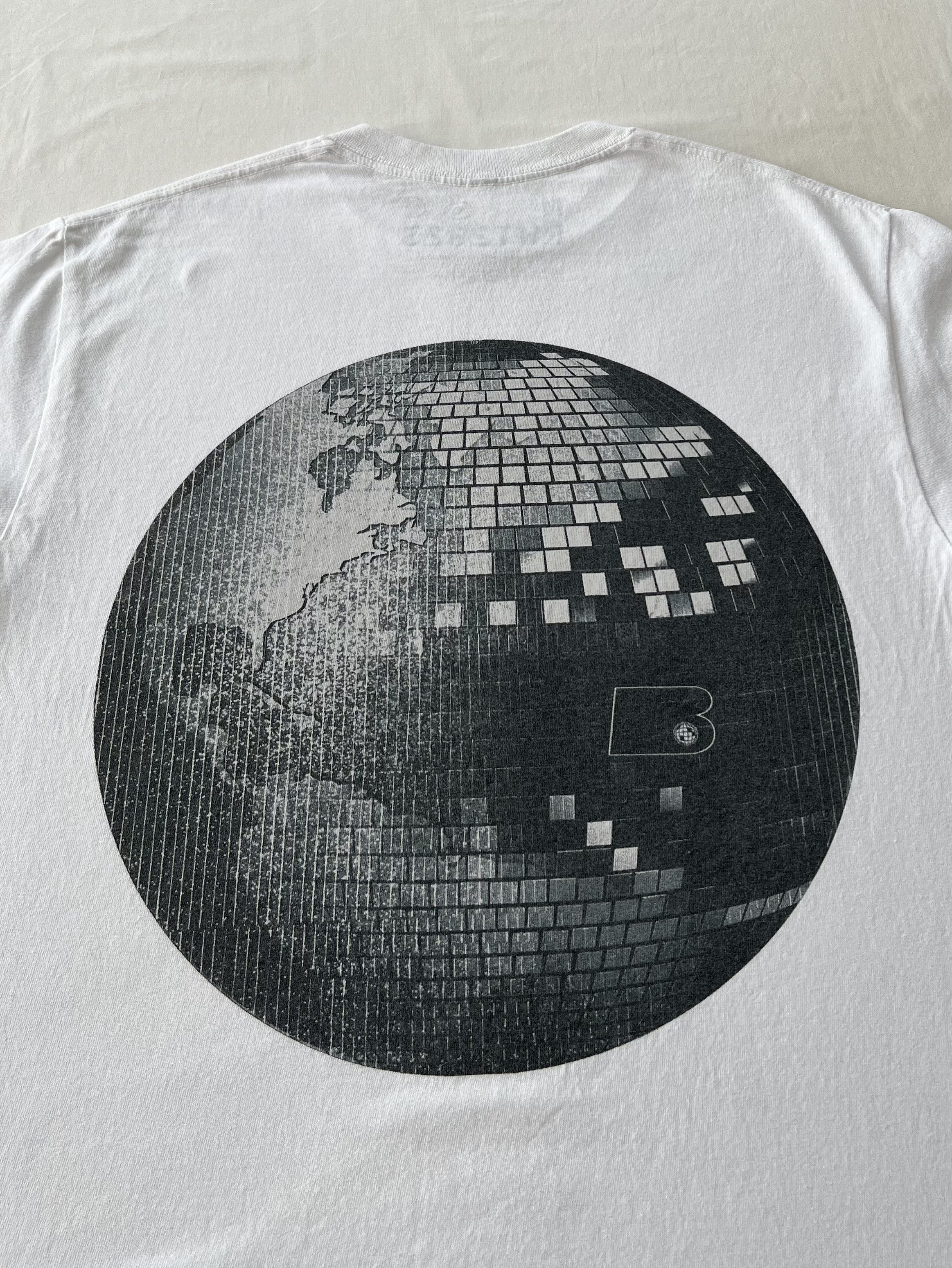 Band Tees Beyonce Renaissance World Tour 2023 White T-shirt Size US M / EU 48-50 / 2 - 10 Thumbnail