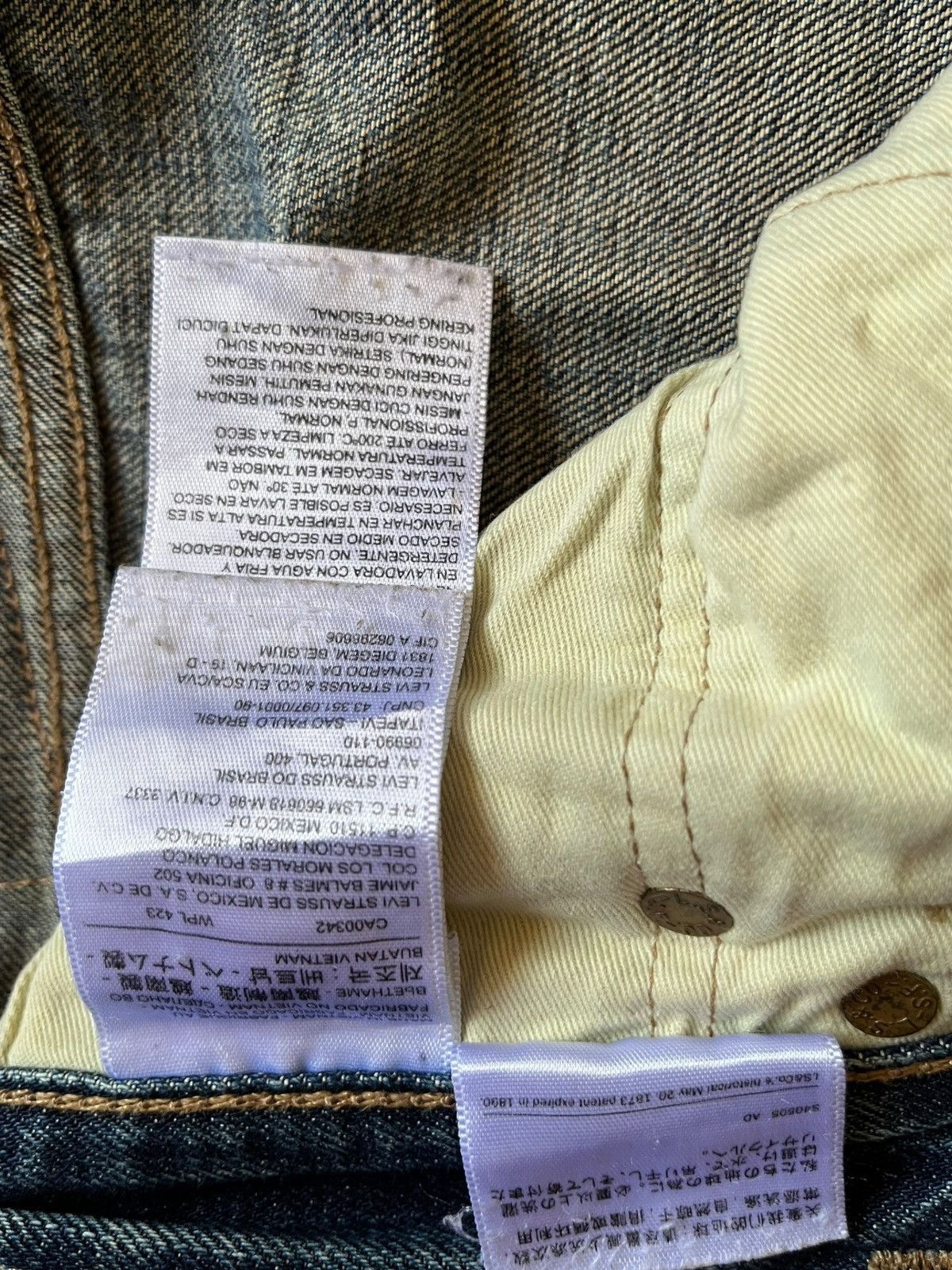 Levi's SALES🔥Vintage Levis 501 Faded Wash Distressed Loose Jeans Size US 33 - 11 Thumbnail