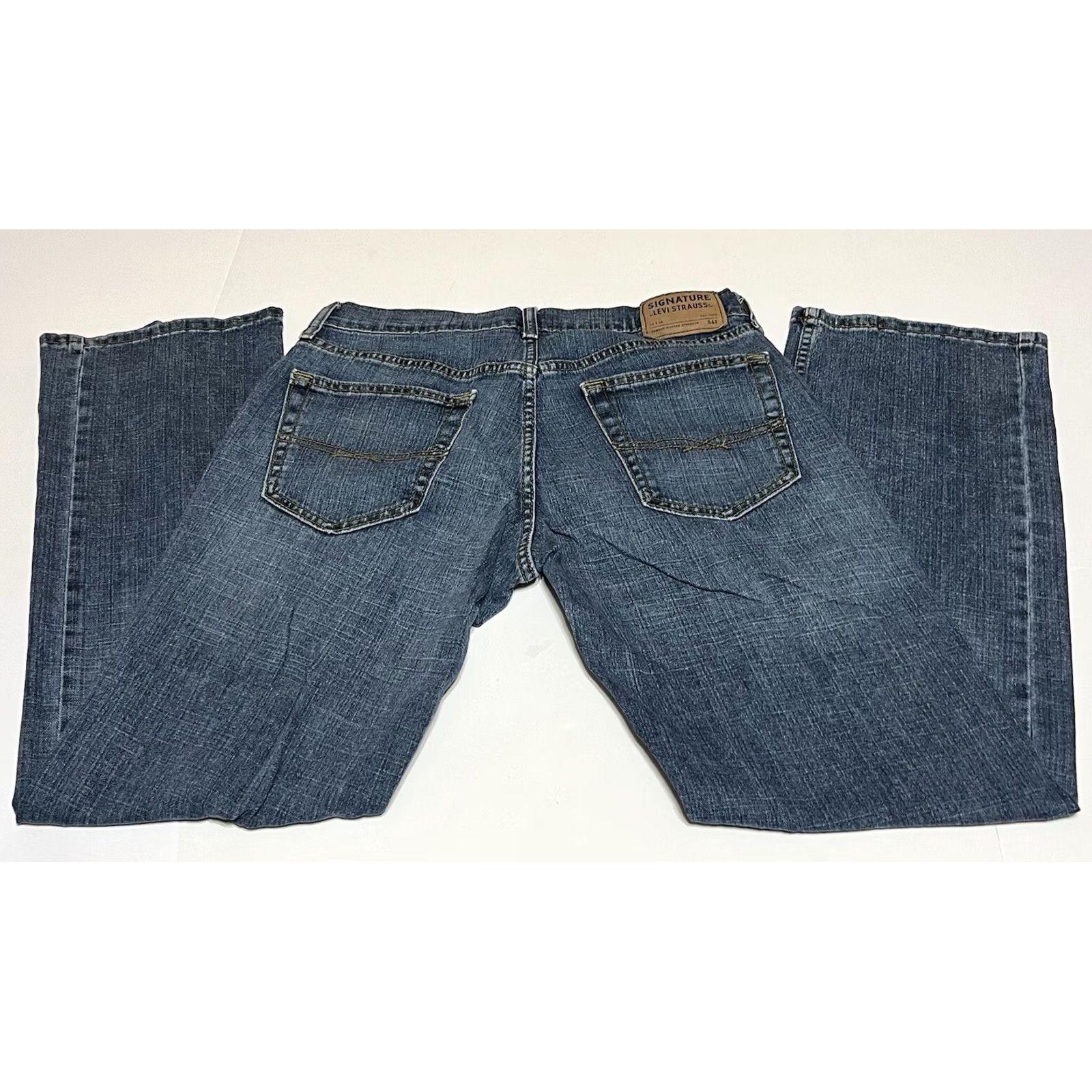Vintage VINTAGE Signature By Levi Strauss Jeans Men Relaxed Blue 31x30 29x30 Tag S61 31x30 Belt Loops Pop Logo Denim Accessories Pockets Rise Low 8-10in Size US 31 - 2 Thumbnail