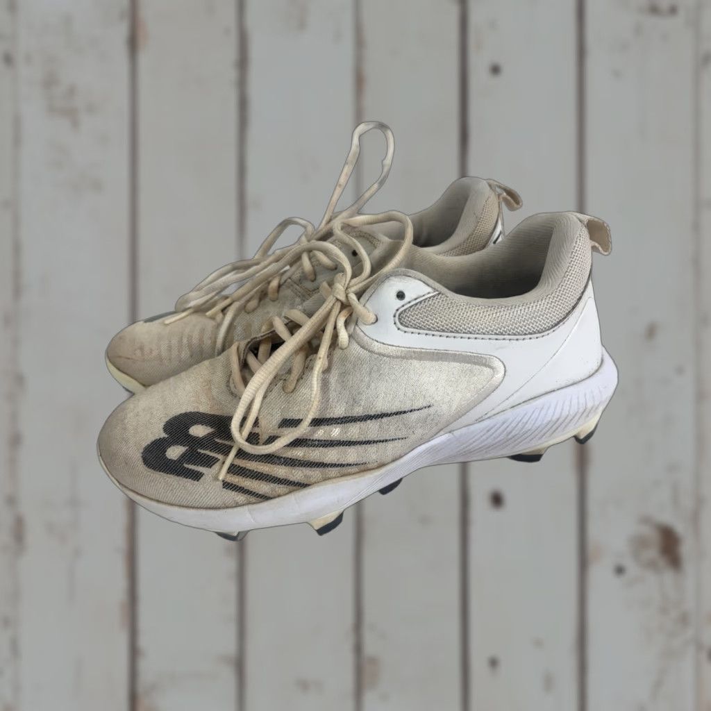 New Balance New Balance Men's Cleated Sneakers Athletic Baseball Football Track & Field Size 7 Beige Size US 7 / EU 40 - 1 Thumbnail