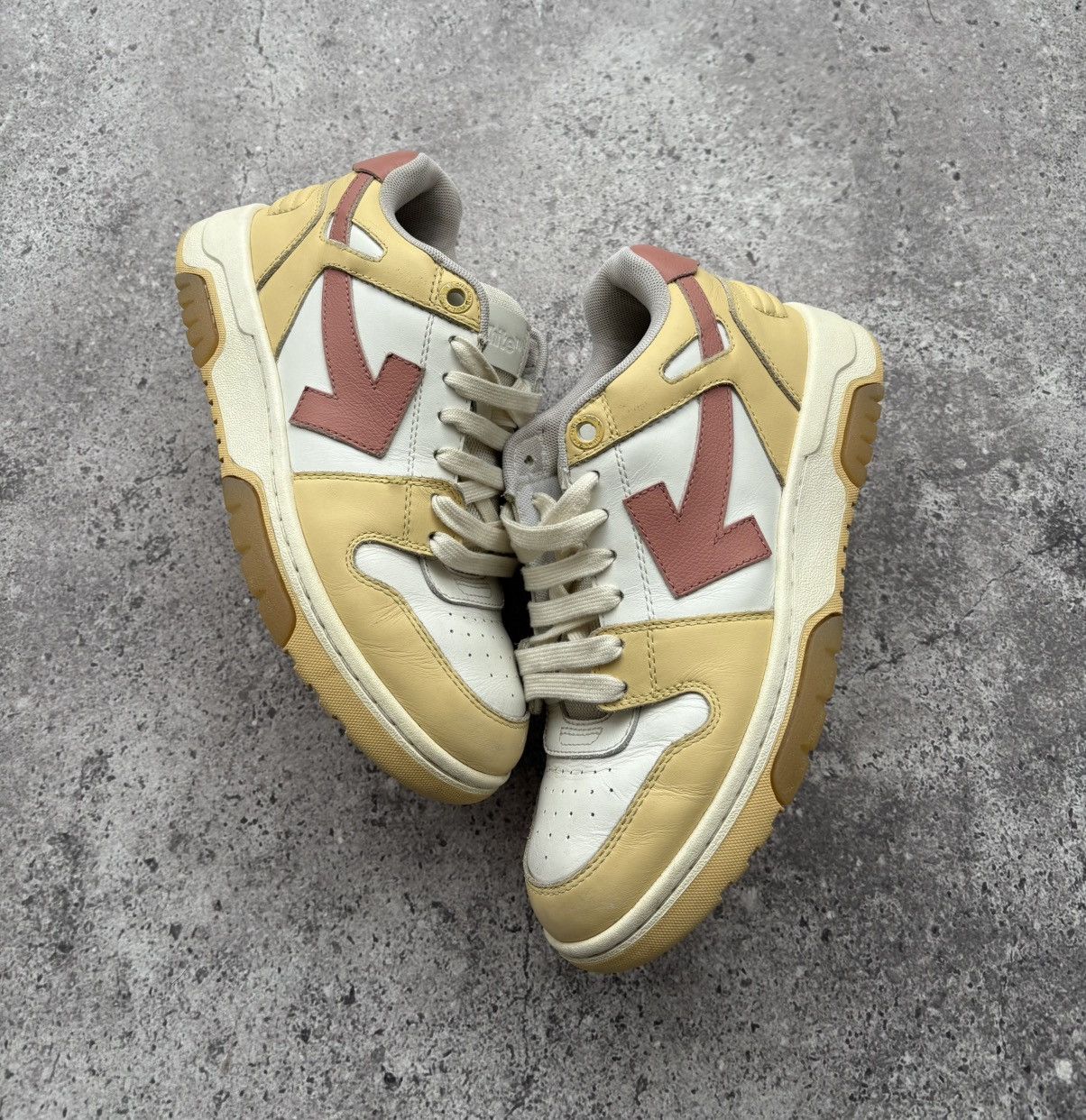 Off-White Off White Out Of Office Sneakers Size US 6 / EU 39 - 2 Thumbnail