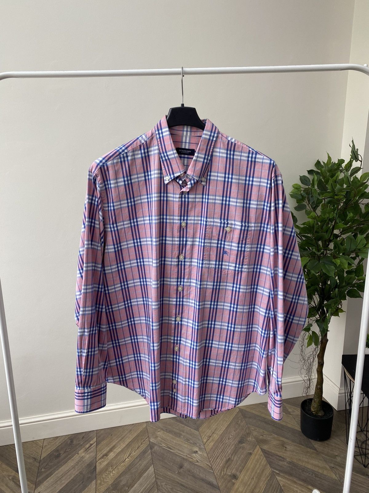 Burberry × Vintage Vintage Burberry Nova Check Pink Button Up Shirt Size US L / EU 52-54 / 3 - 3 Thumbnail