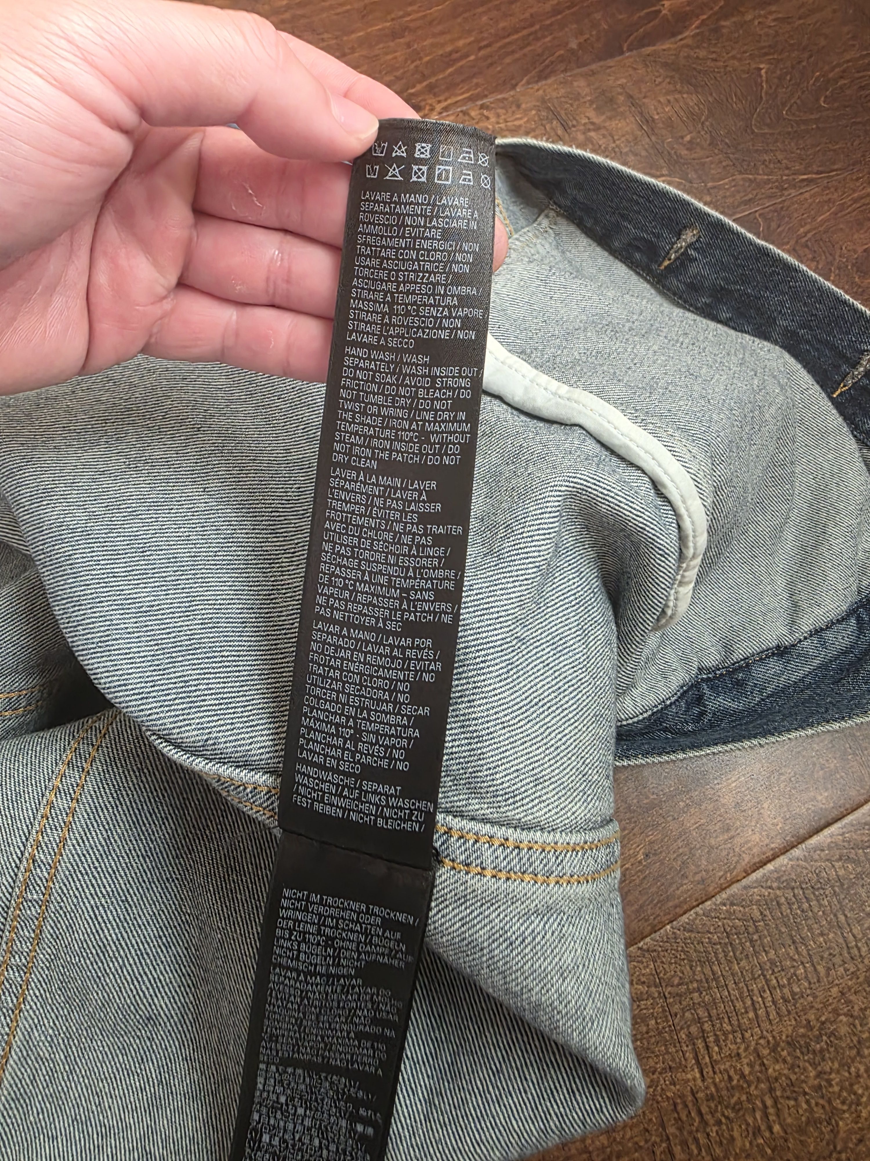 Balenciaga Balenciaga Tape Campaign Logo Denim Jean Jacket Sun Faded Size US M / EU 48-50 / 2 - 6 Thumbnail