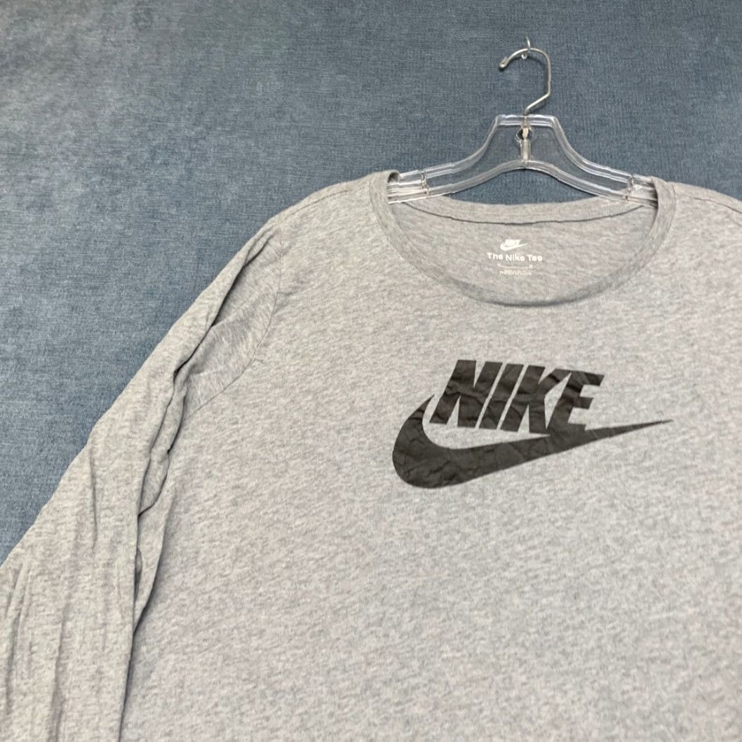 Nike Nike T-Shirt Womens Medium Heather Gray Swoosh Logo Round Hem Everyday Wear Size M / US 6-8 / IT 42-44 - 4 Thumbnail