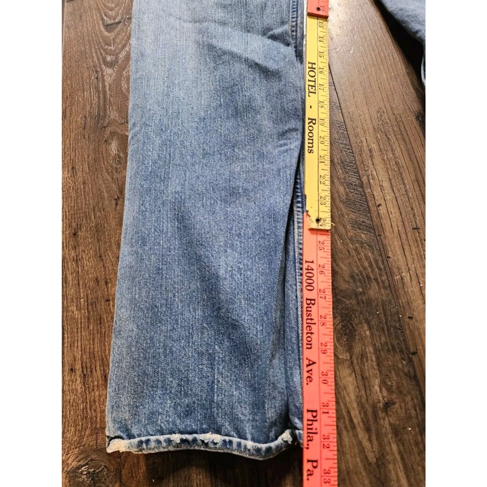 Vintage VINTAGE Bullhead Mens Blue Distressed Bootcut Jeans 34x34 Relaxed Fit Grunge Style Size US 34 / EU 50 - 3 Thumbnail