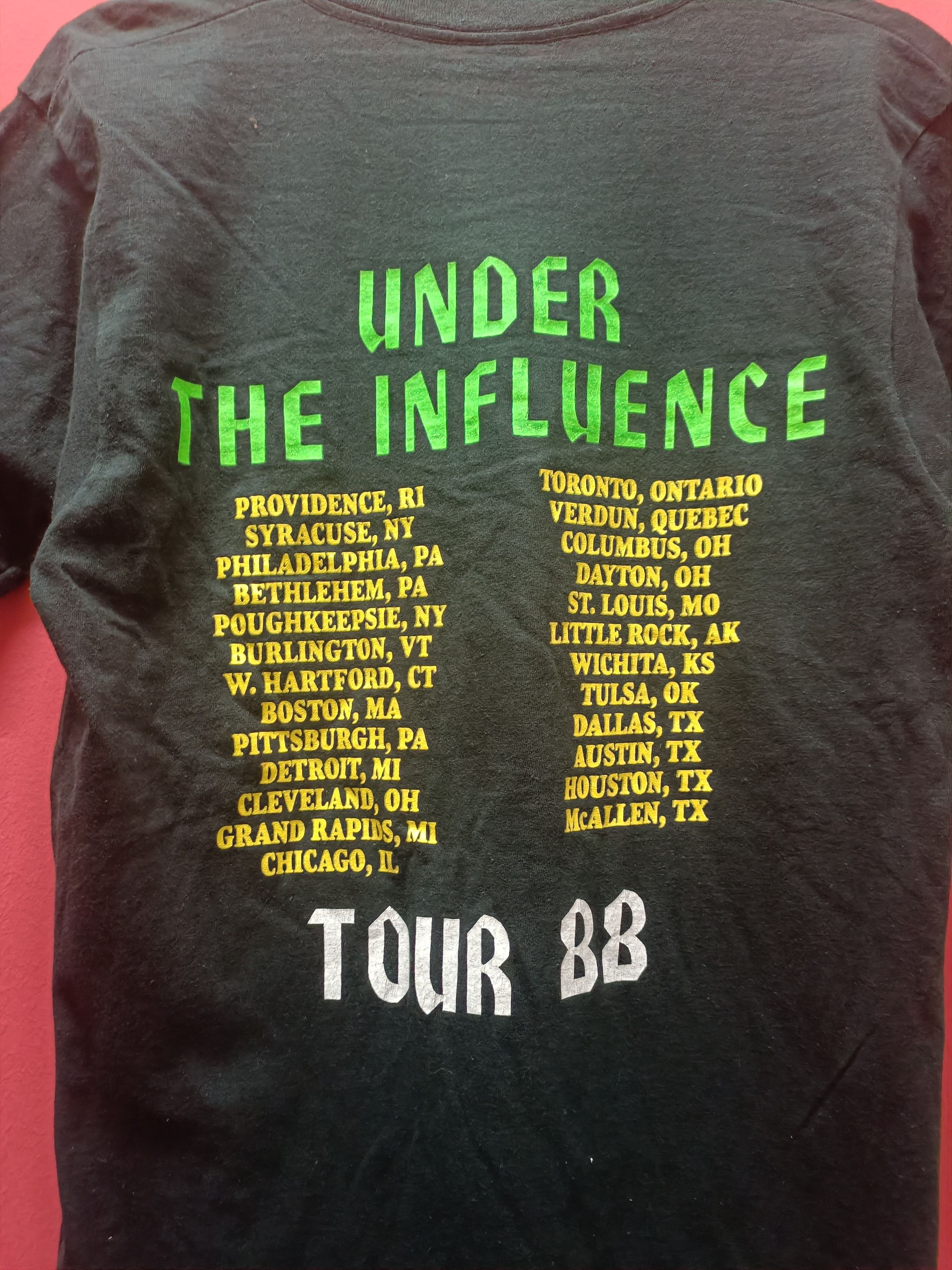 Band Tees × Vintage Vintage over kill under the influence tour 1988 Size US M / EU 48-50 / 2 - 4 Thumbnail