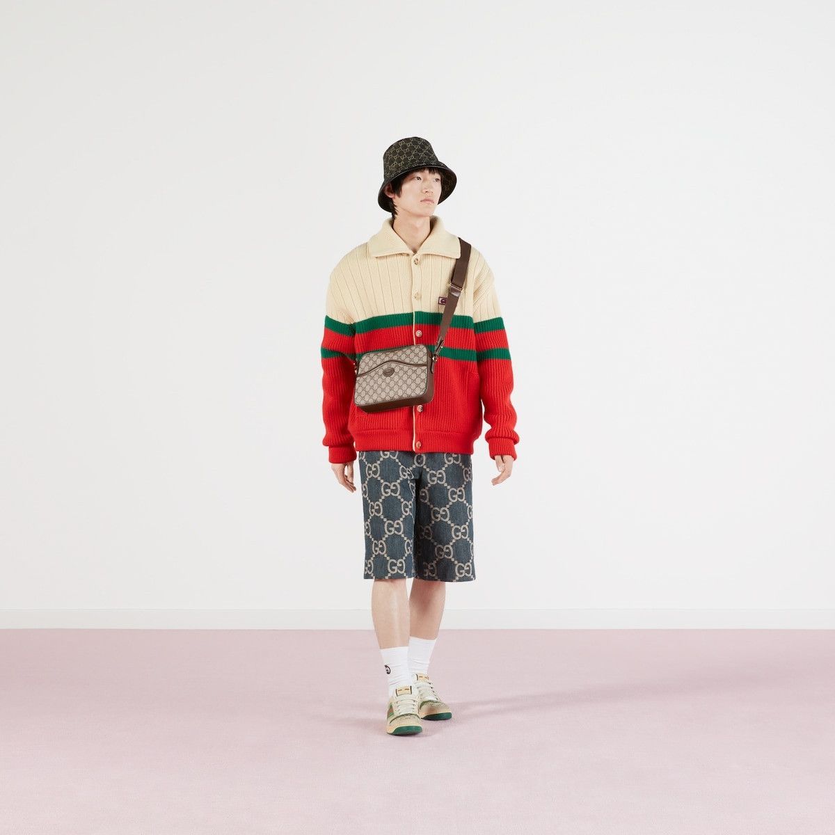 Gucci o1s1wg110125 Jumbo GG Denim Shorts in Indigo/Beige Size US 32 / EU 48 - 3 Thumbnail