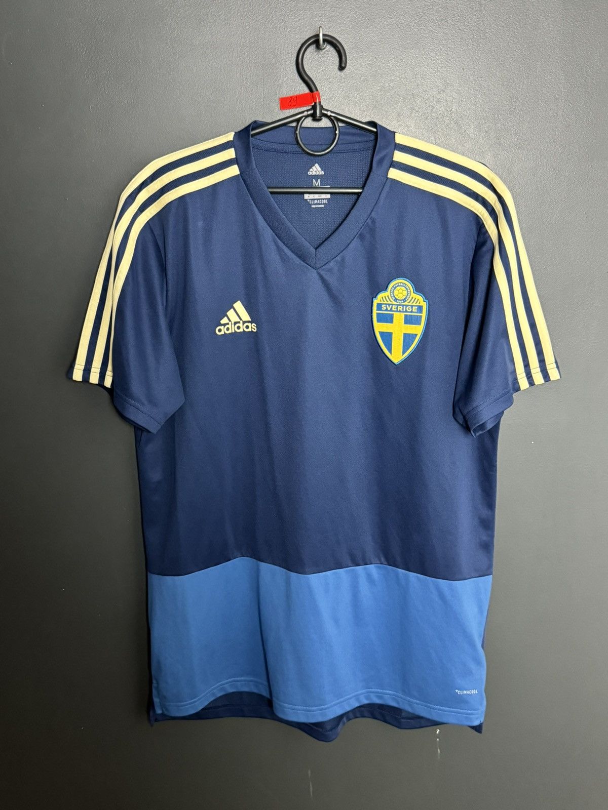 Adidas Sweden National Team 17/18 Training Football Jersey T-Shirt Size US M / EU 48-50 / 2 - 1 Thumbnail