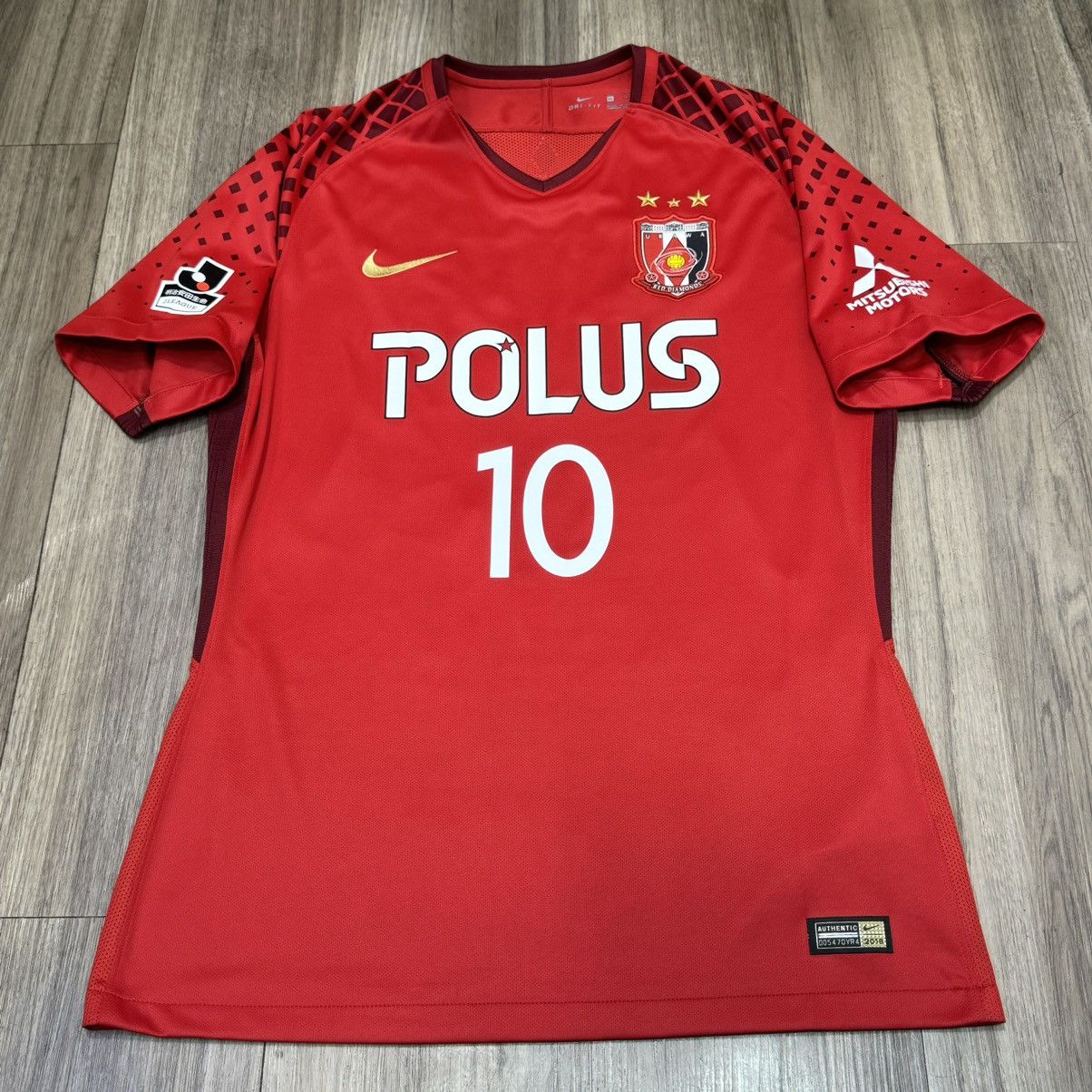 Nike Urawa Reds 2018 player issue shirt #10 Kashiwagi Size US M / EU 48-50 / 2 - 1 Thumbnail