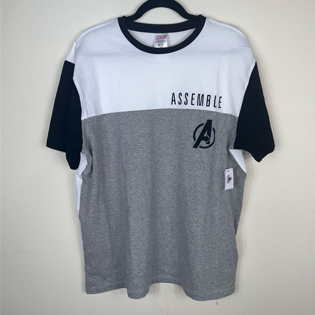 Disney Disney Parks Marvel Avengers T-Shirt (X-Large) Size US XL / EU 56 / 4 - 1 Thumbnail