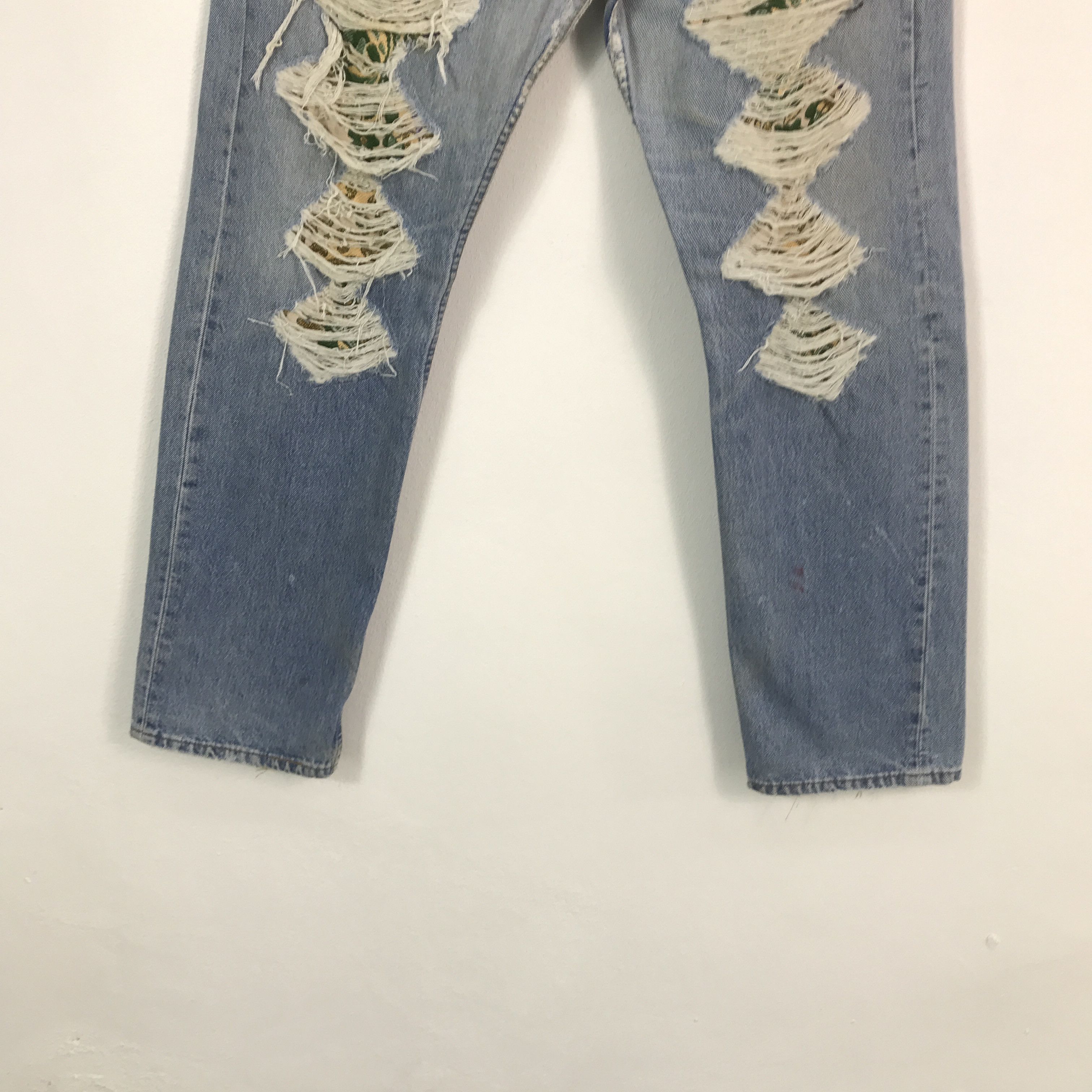 Levi's Vintage Clothing × Vintage Vtg Levi's 501 distressed patchwork denim jeans pants Size US 32 / EU 48 - 4 Thumbnail