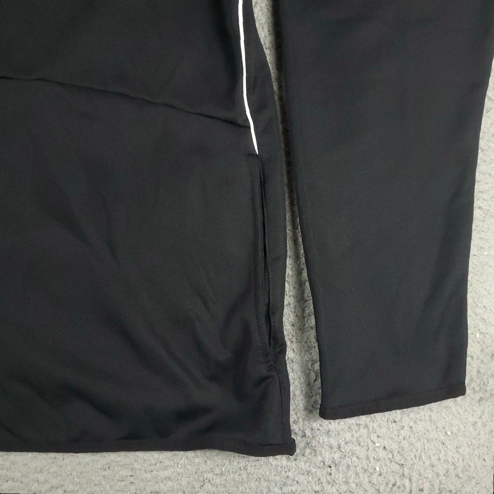 Adidas Adidas Jacket Mens XL Black Track Full Zip Sweatshirt Size US XL / EU 56 / 4 - 4 Thumbnail