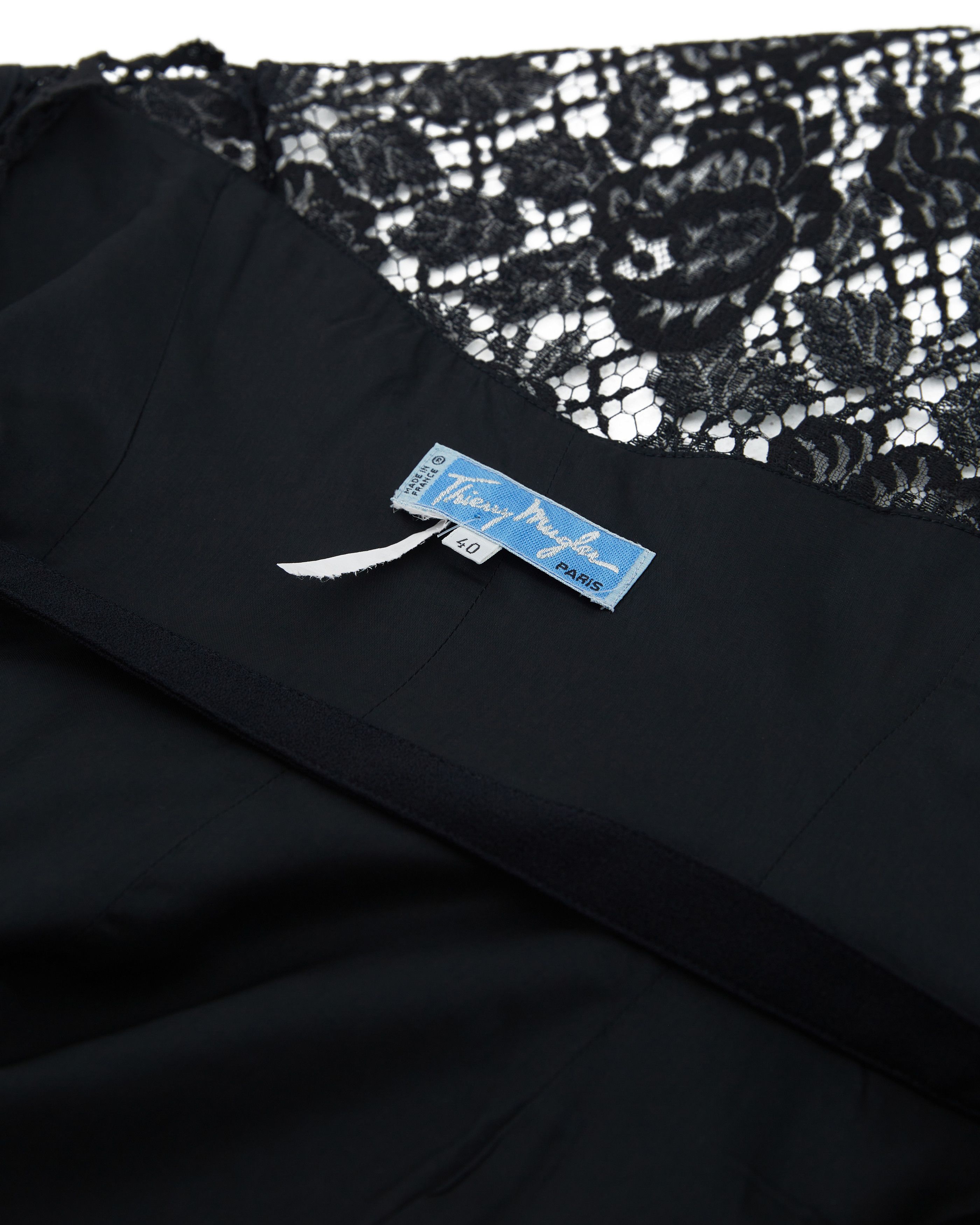 Thierry Mugler 1980s Black rayon blend crepe asymmetrically draped dress Size M / US 6-8 / IT 42-44 - 11 Thumbnail